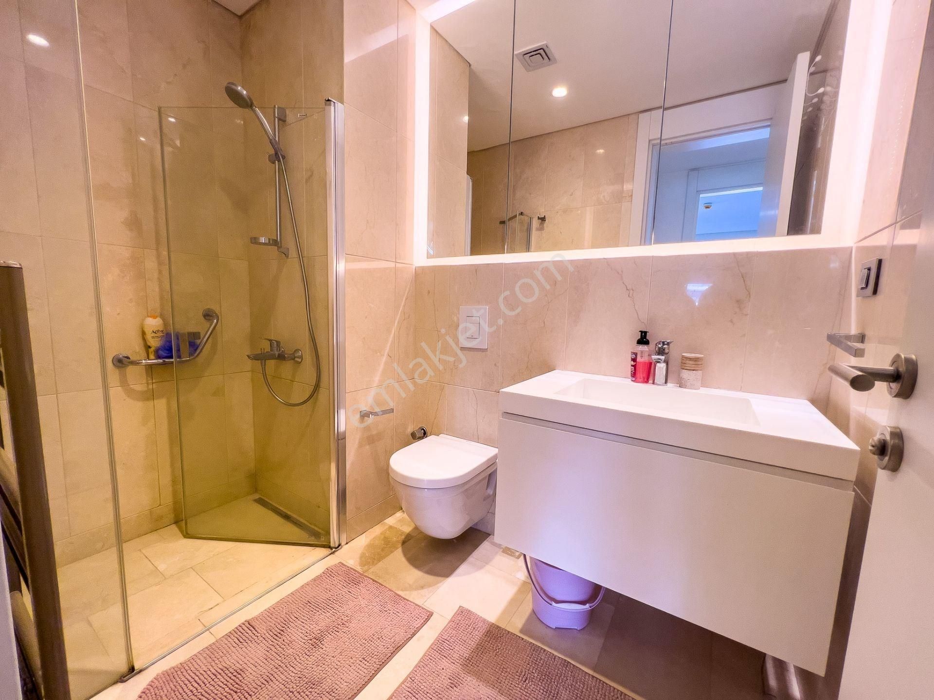 Blue Lake Sitesinde Deniz Manzaralı Full Eşyalı 1+1 87 M2 - Görsel 5