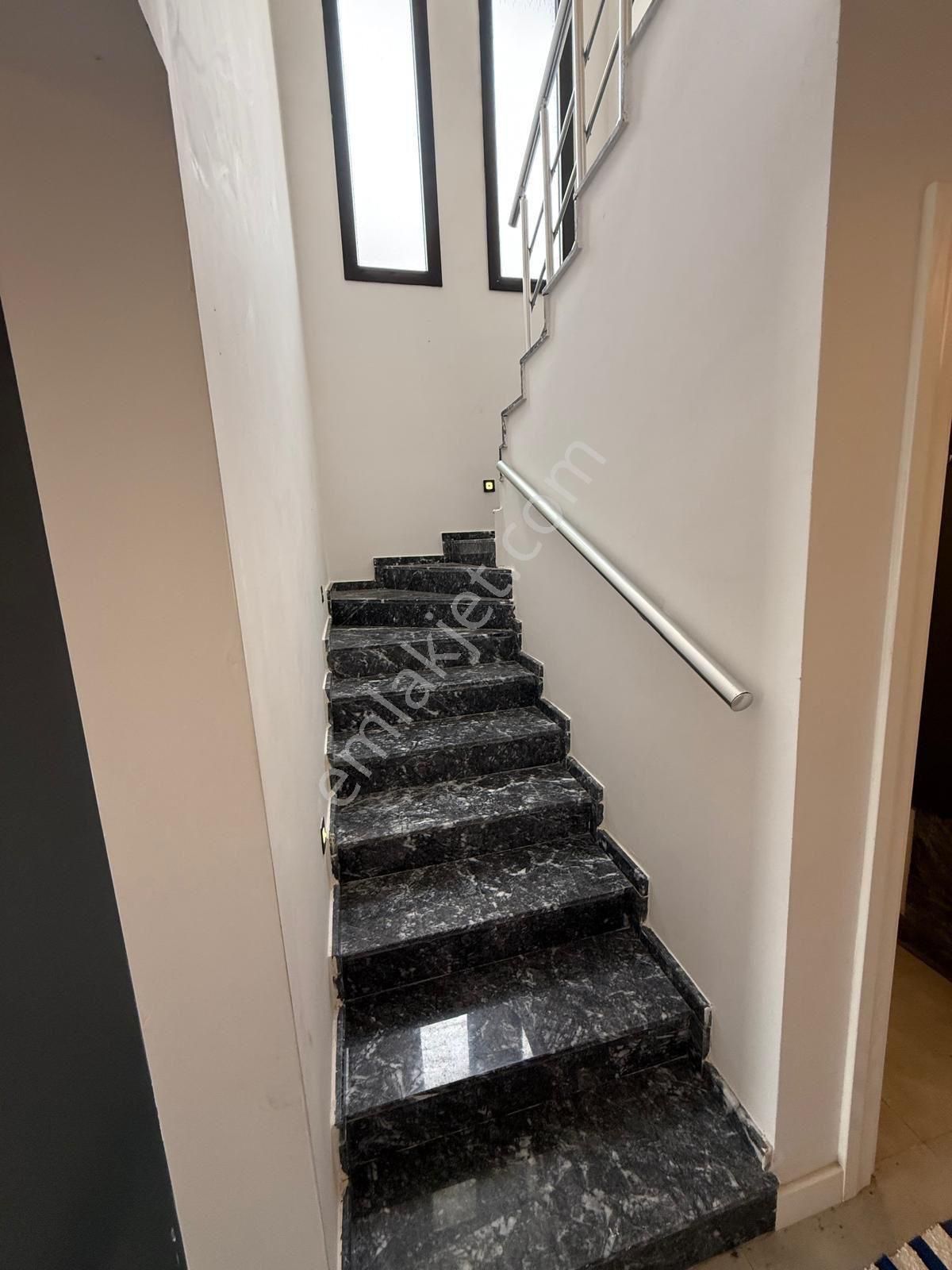 Soğucak Mah Satılık Özel Havuzlu Deniz Manzaralı 4+1 Villa - Görsel 17