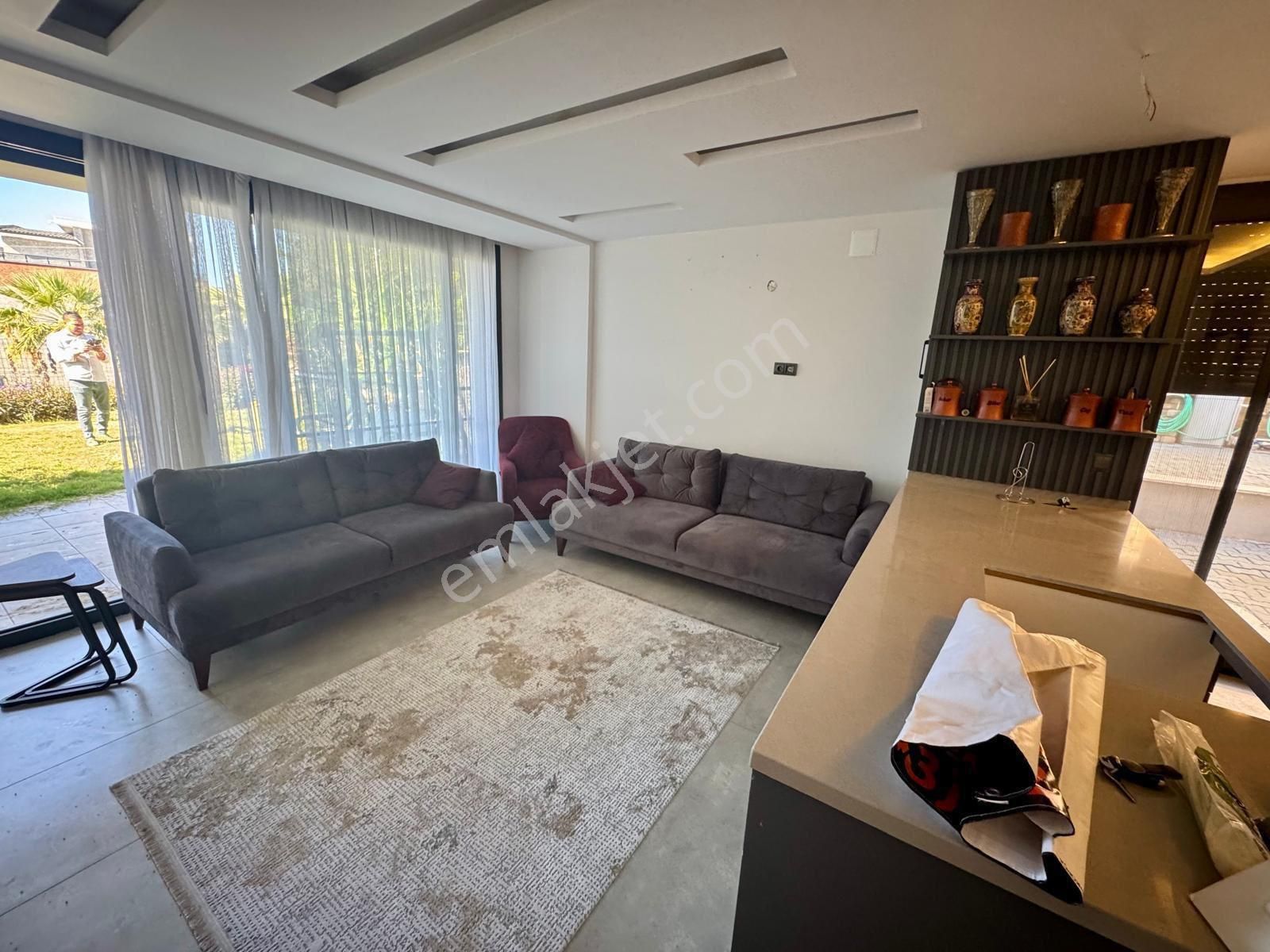 Soğucak Mah Satılık Özel Havuzlu Deniz Manzaralı 4+1 Villa - Görsel 12