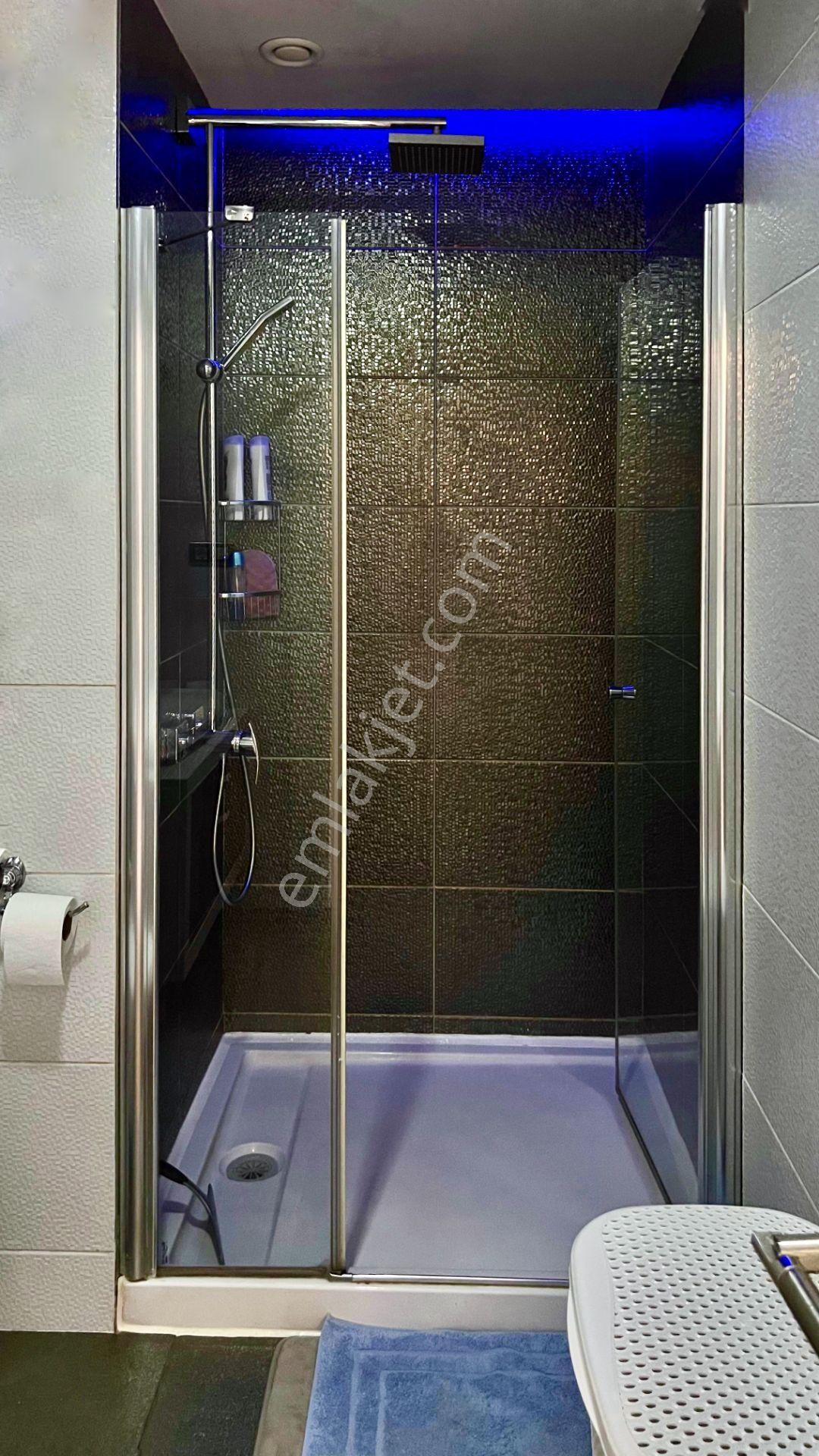 Azura Park 1+1 Eşyalı Daire - Geniş Sosyal Olanaklı Site - Görsel 13