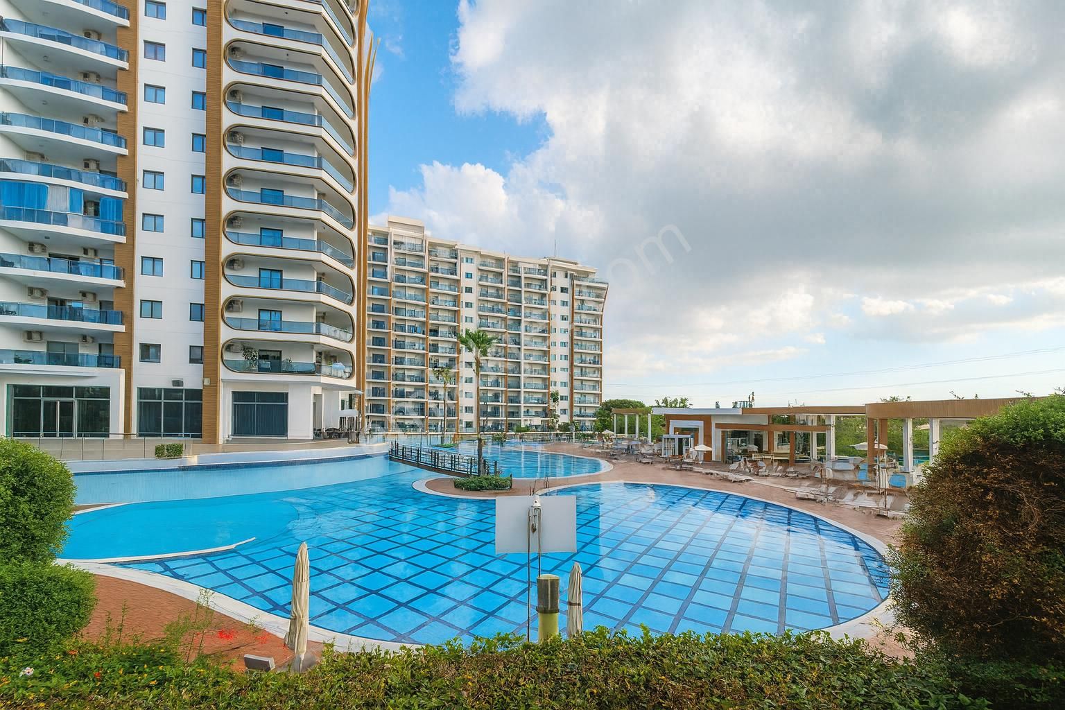Azura Park 1+1 Eşyalı Daire - Geniş Sosyal Olanaklı Site - Görsel 17
