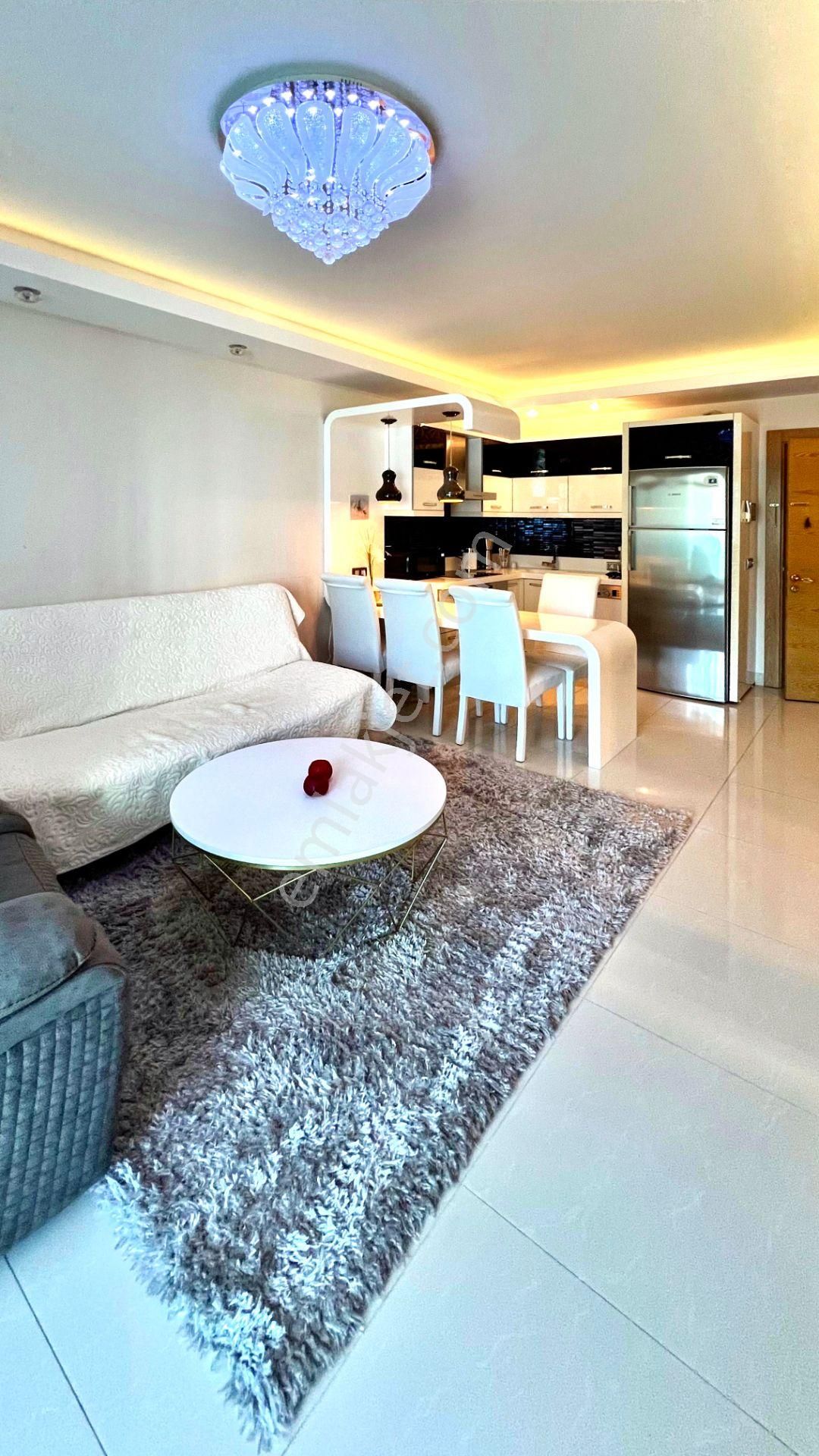 Azura Park 1+1 Eşyalı Daire - Geniş Sosyal Olanaklı Site - Görsel 7