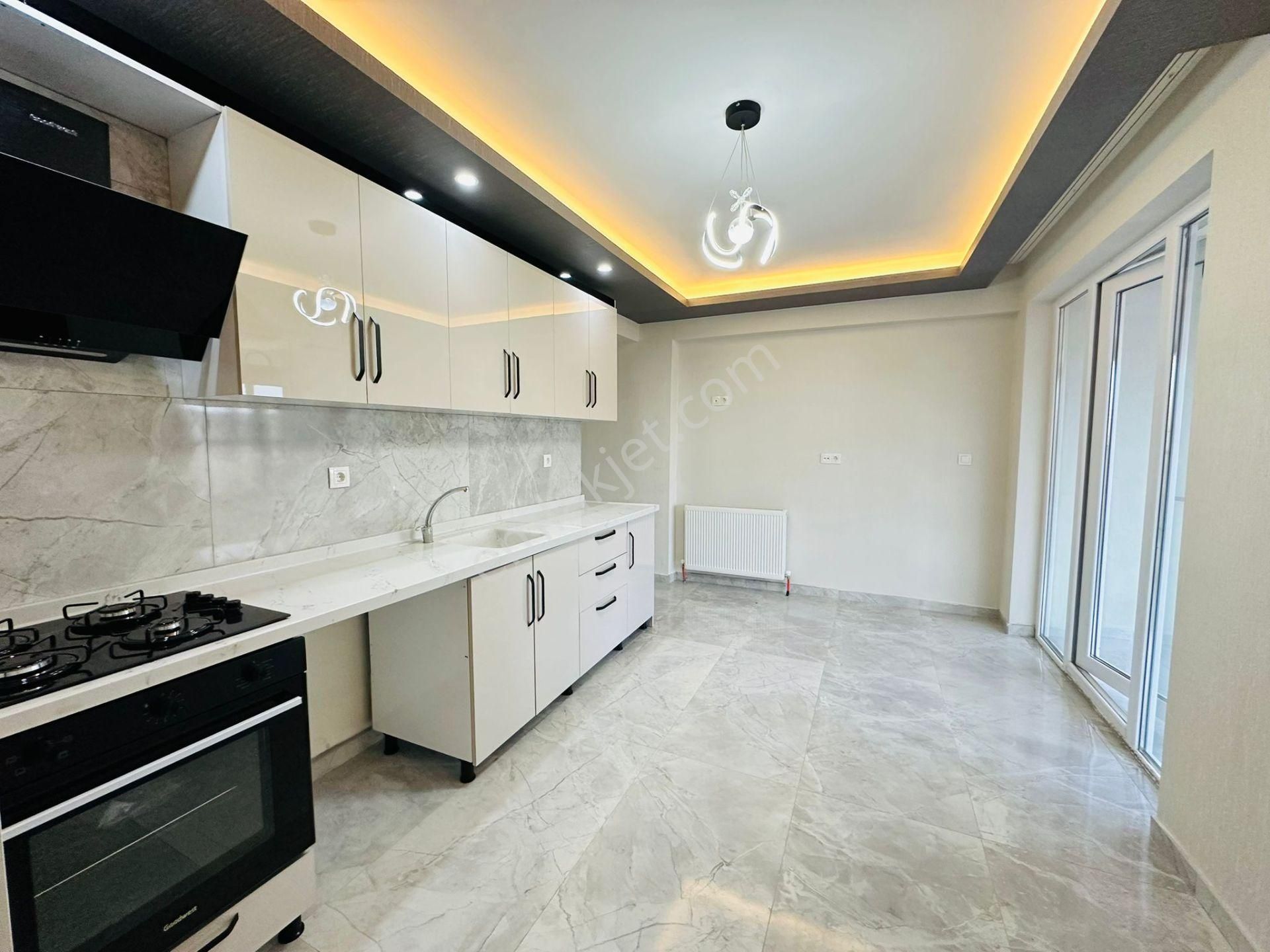 Beşikkaya'da Manzaralı Full Yapılı 3+1 1. Kat Satılık Sıfır Daire !! - Görsel 4