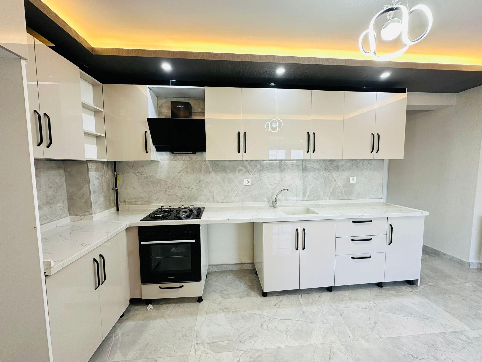 Beşikkaya'da Manzaralı Full Yapılı 3+1 1. Kat Satılık Sıfır Daire !! - Görsel 6