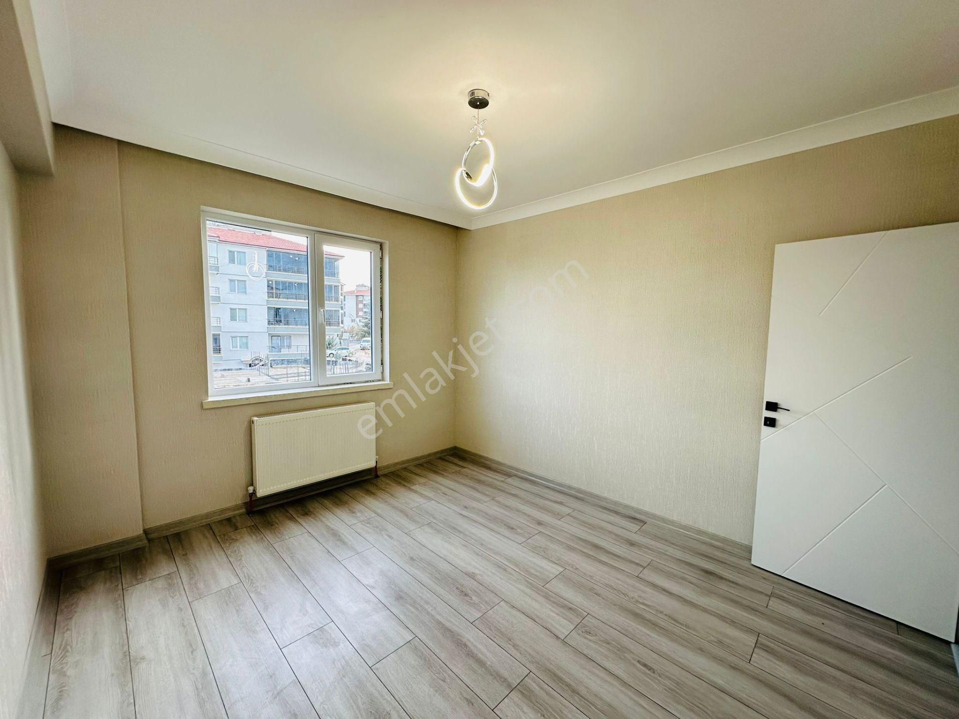 Beşikkaya'da Manzaralı Full Yapılı 3+1 1. Kat Satılık Sıfır Daire !! - Görsel 17