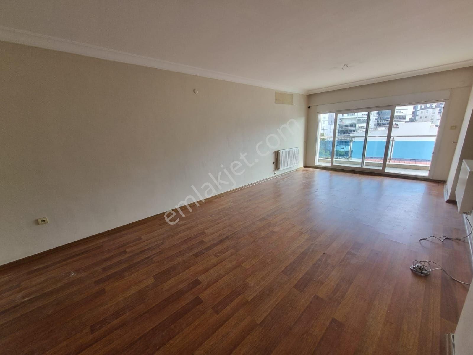 Yeni Girne Bulvarı Ve Çevre Yoluna Yakın Kiralık 3+1 Daire - Görsel 17