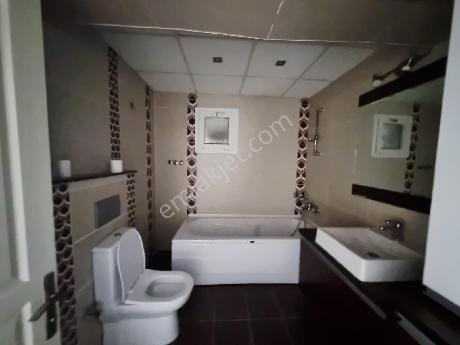 Yeni Girne Bulvarı Ve Çevre Yoluna Yakın Kiralık 3+1 Daire - Görsel 30
