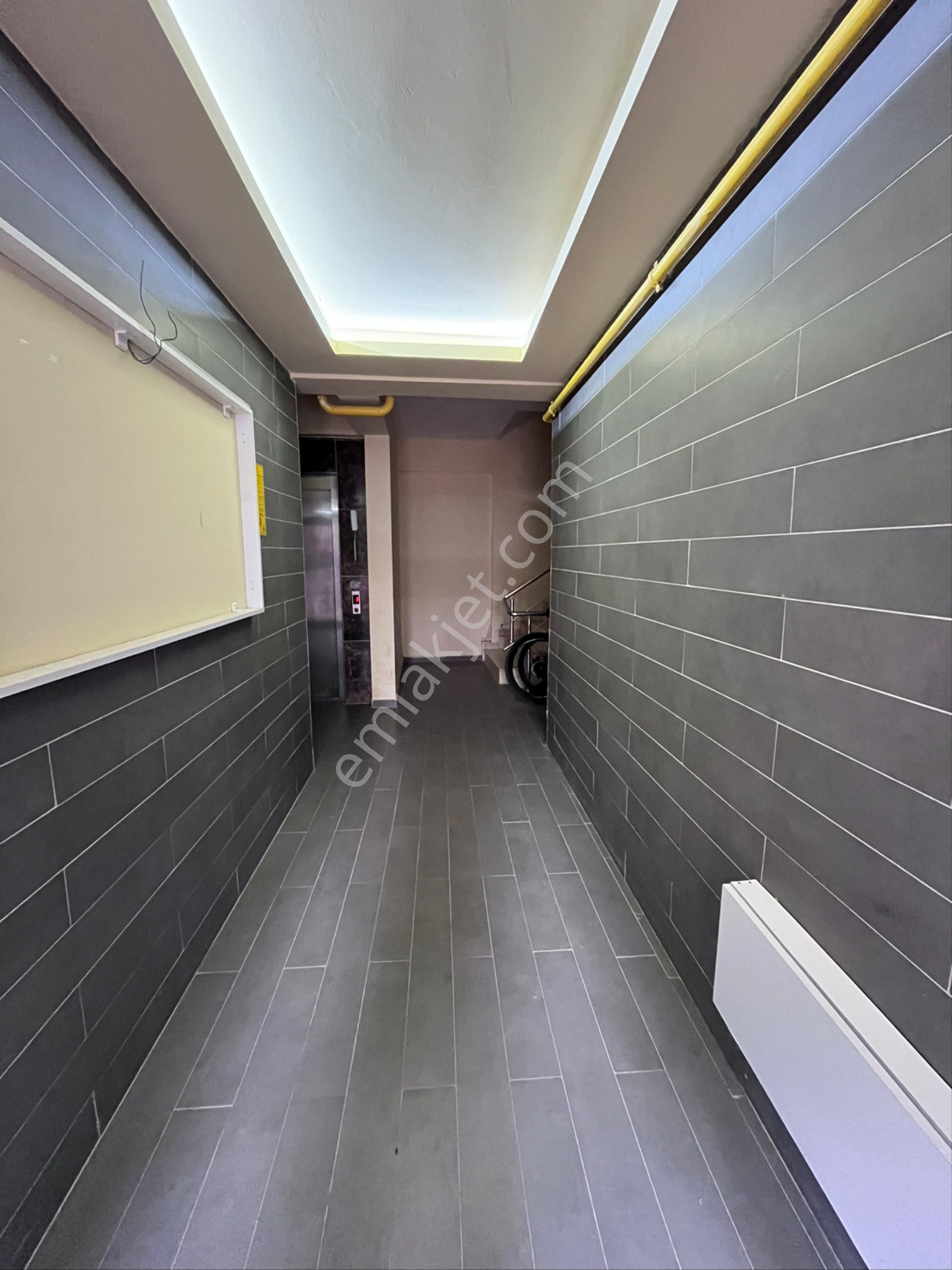 Sahibinden Körfez Tramvayda 2+1 Lüks Sıfır Eşyalı Daire - Görsel 25