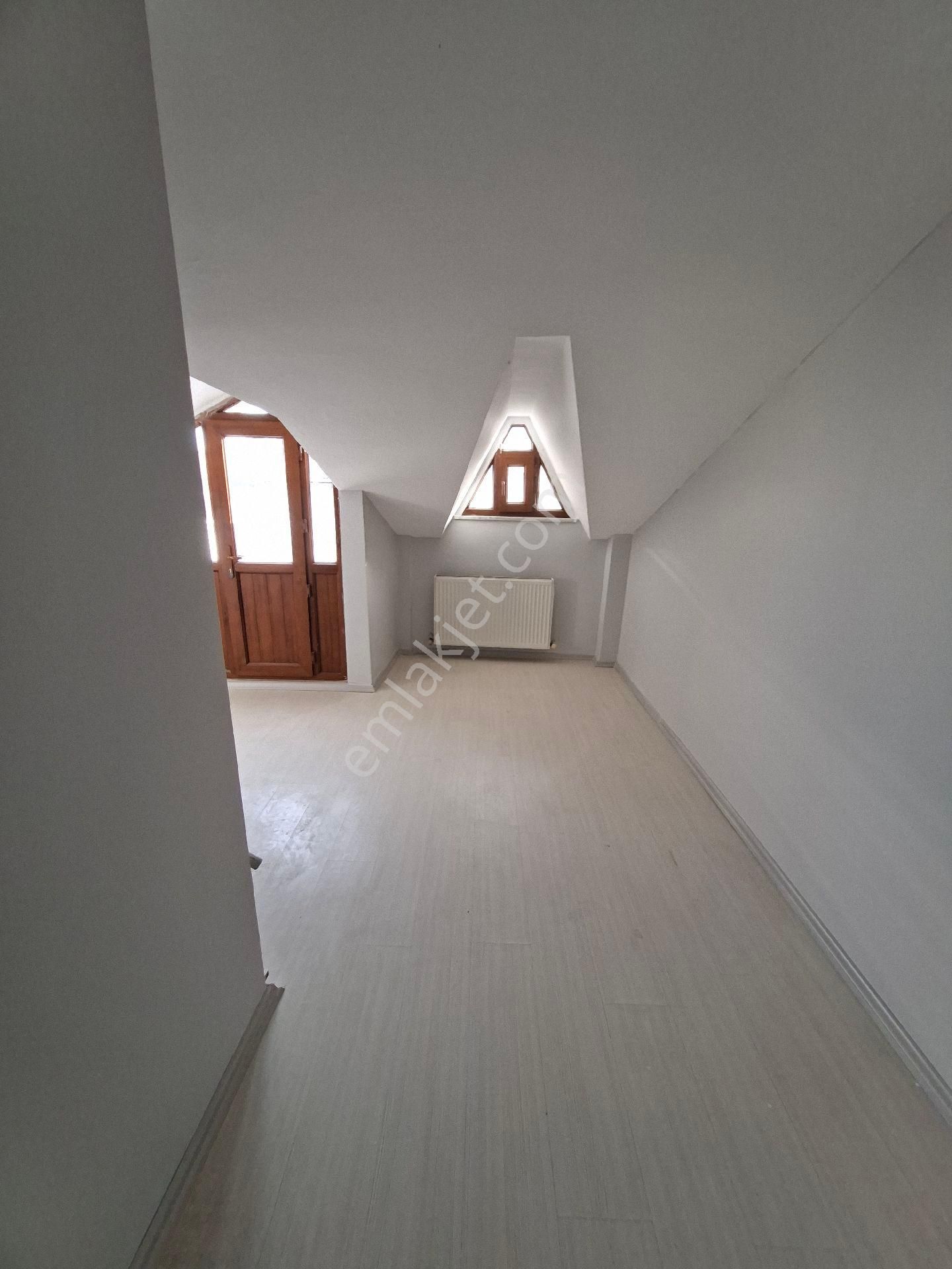 Yeinbosna Zafer Mah Satlık Dupleks Daire Metro Metröbüse 10 Dkka Mesafete - Görsel 32