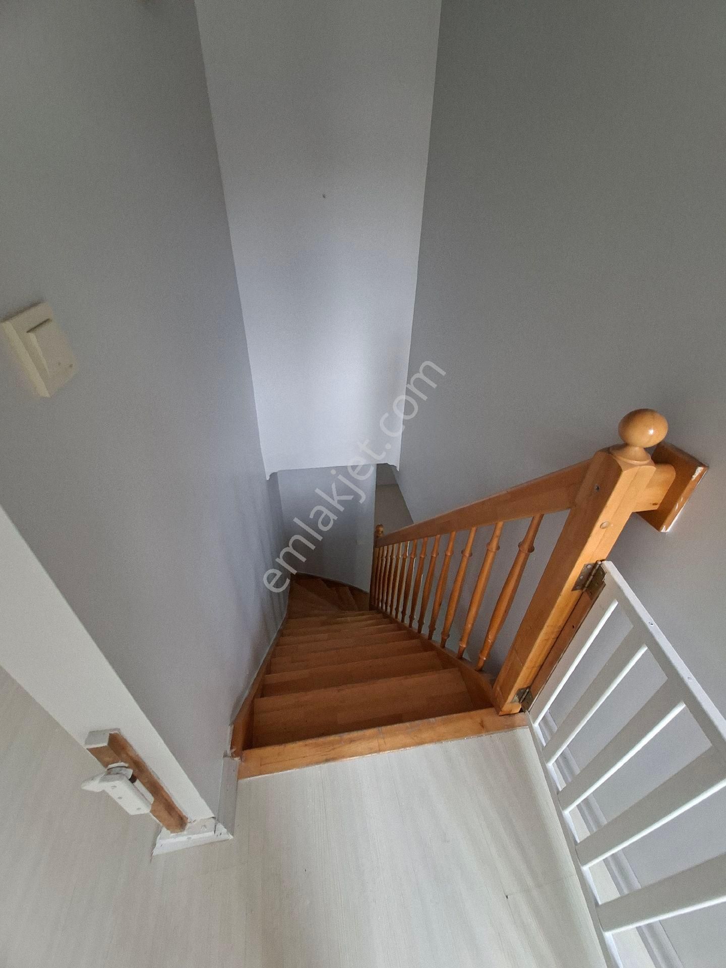 Yeinbosna Zafer Mah Satlık Dupleks Daire Metro Metröbüse 10 Dkka Mesafete - Görsel 26