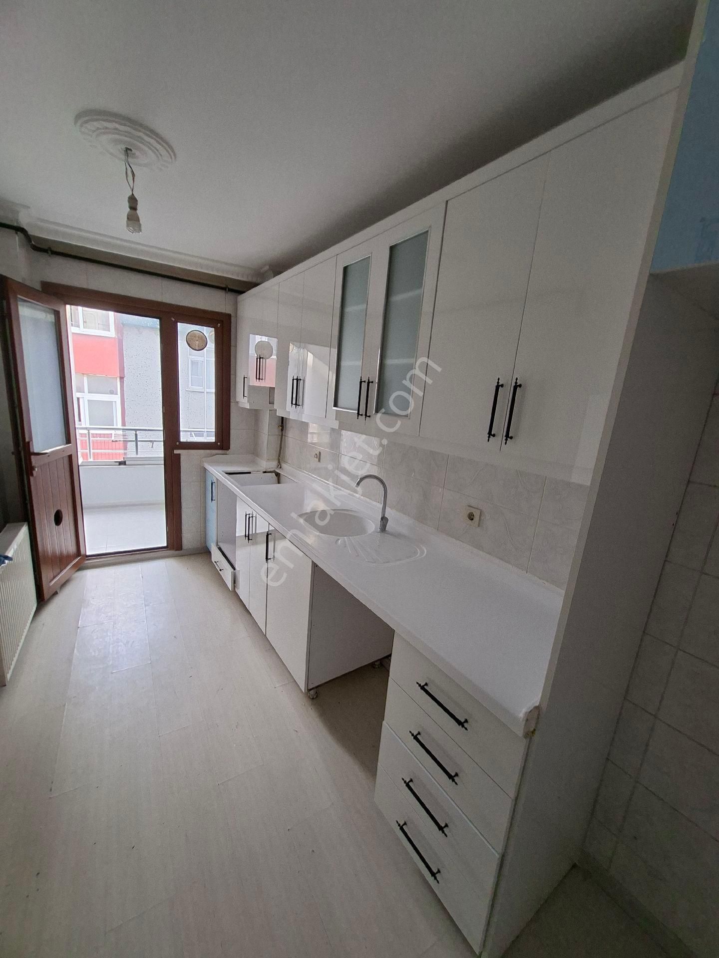 Yeinbosna Zafer Mah Satlık Dupleks Daire Metro Metröbüse 10 Dkka Mesafete - Görsel 4