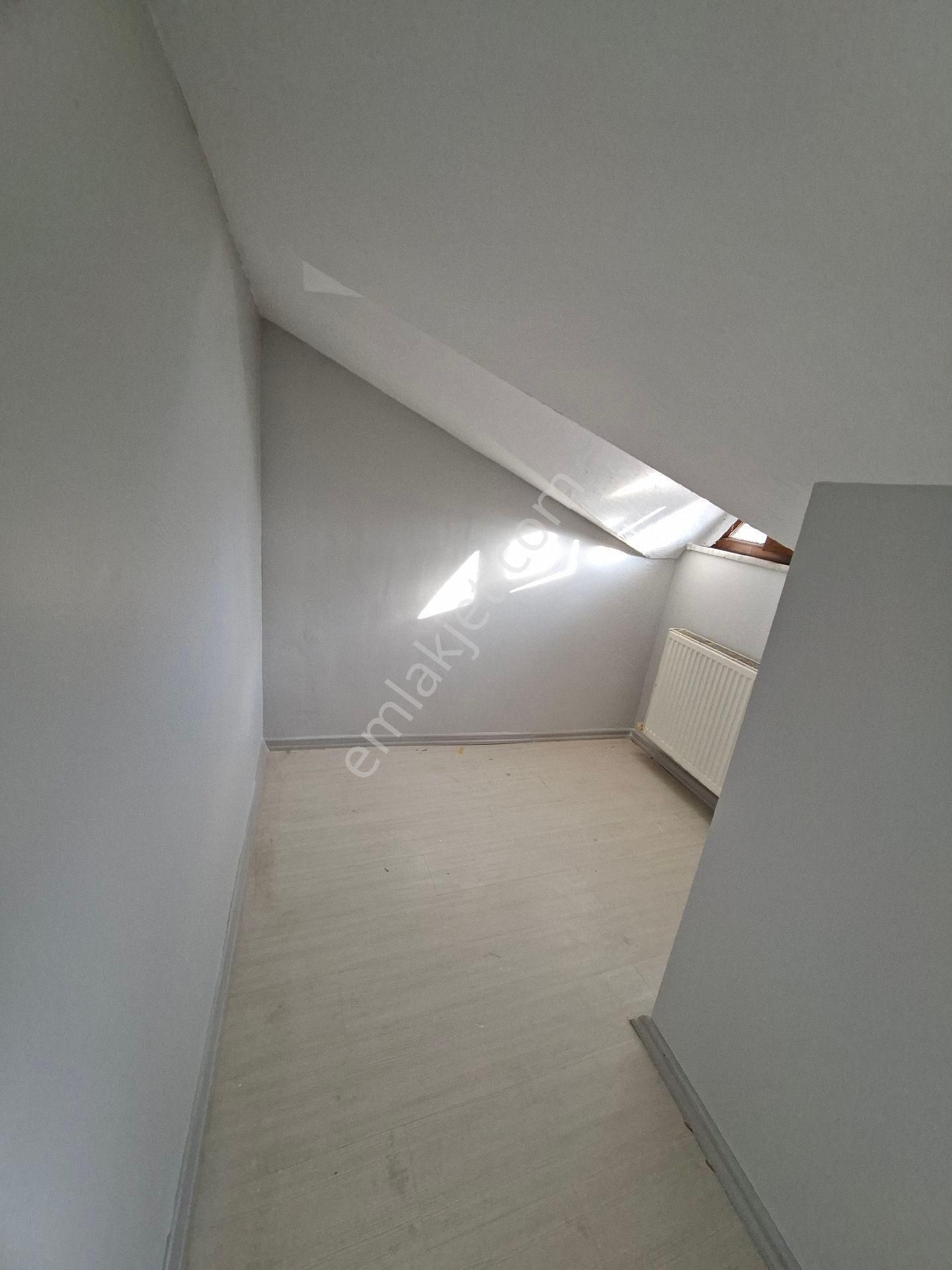 Yeinbosna Zafer Mah Satlık Dupleks Daire Metro Metröbüse 10 Dkka Mesafete - Görsel 31