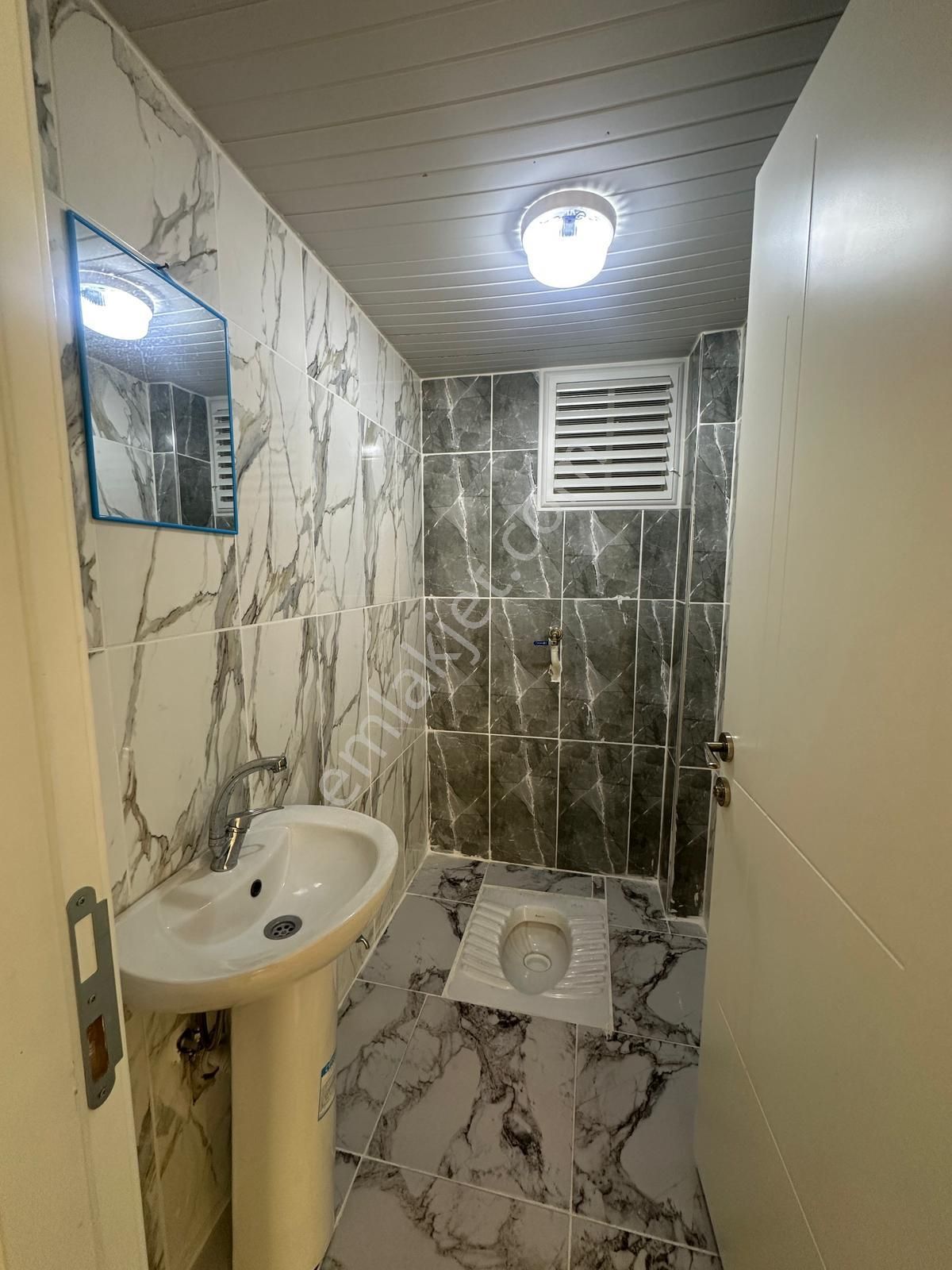 Afyon Üçok Emlaktan Mareşal F Çakmak Mah Satılık 2 Yaş 3+1 Fırsat Daire - Görsel 10