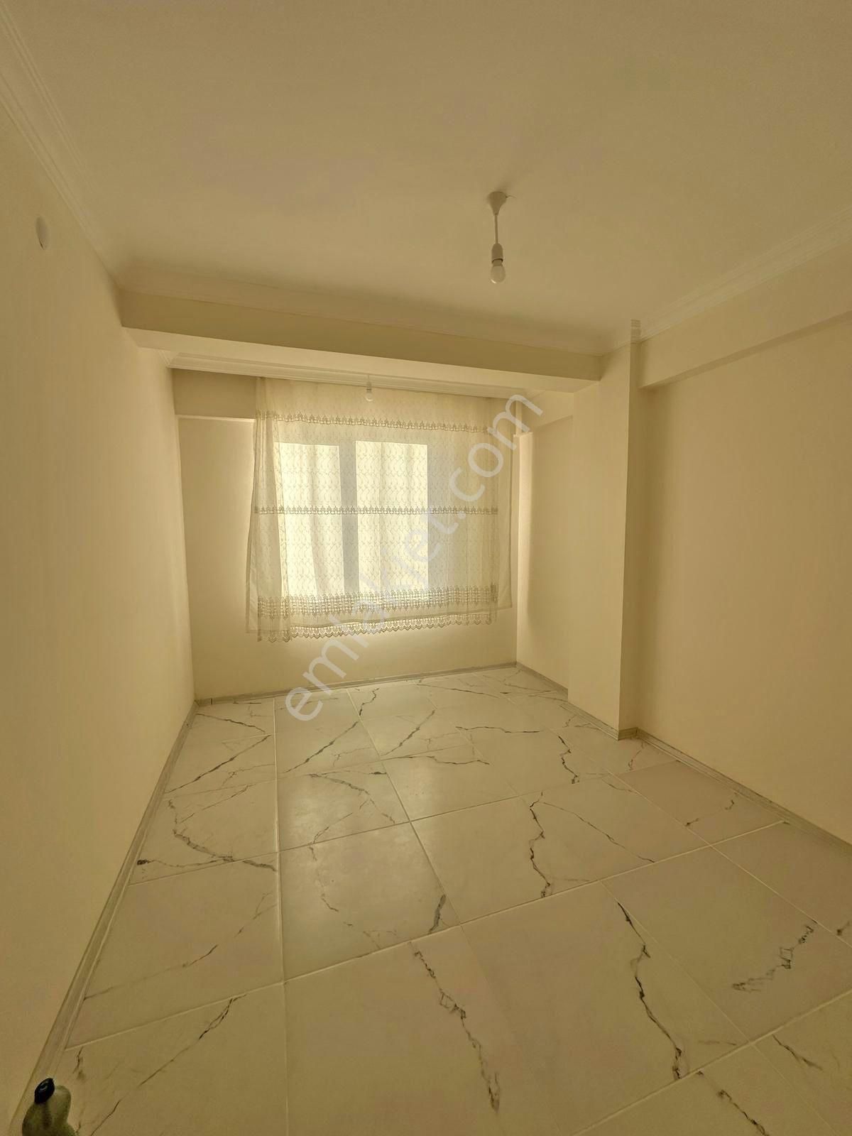 Afyon Üçok Emlaktan Mareşal F Çakmak Mah Satılık 2 Yaş 3+1 Fırsat Daire - Görsel 15