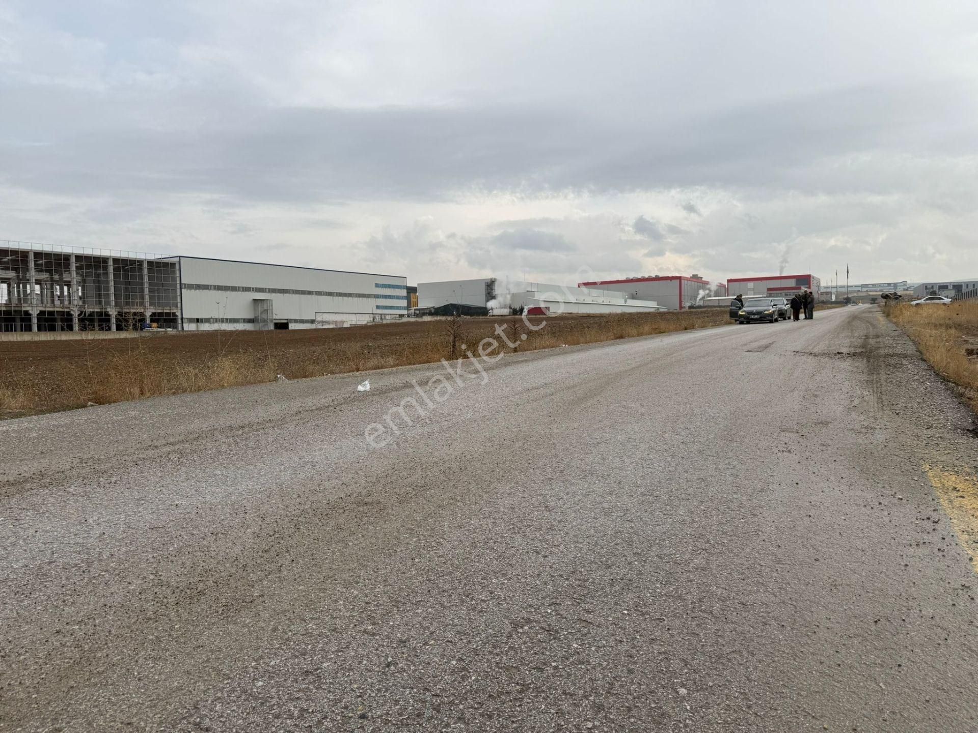 Akyurt'ta 7420 M² Satılık Arsa