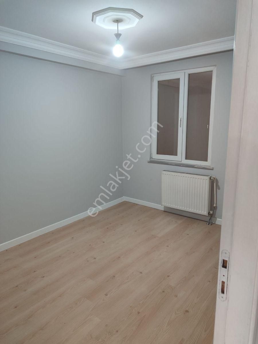 Cadde Üzeri Geniş Daire Asansörlü 2+1 Şehitler Mah - Görsel 8