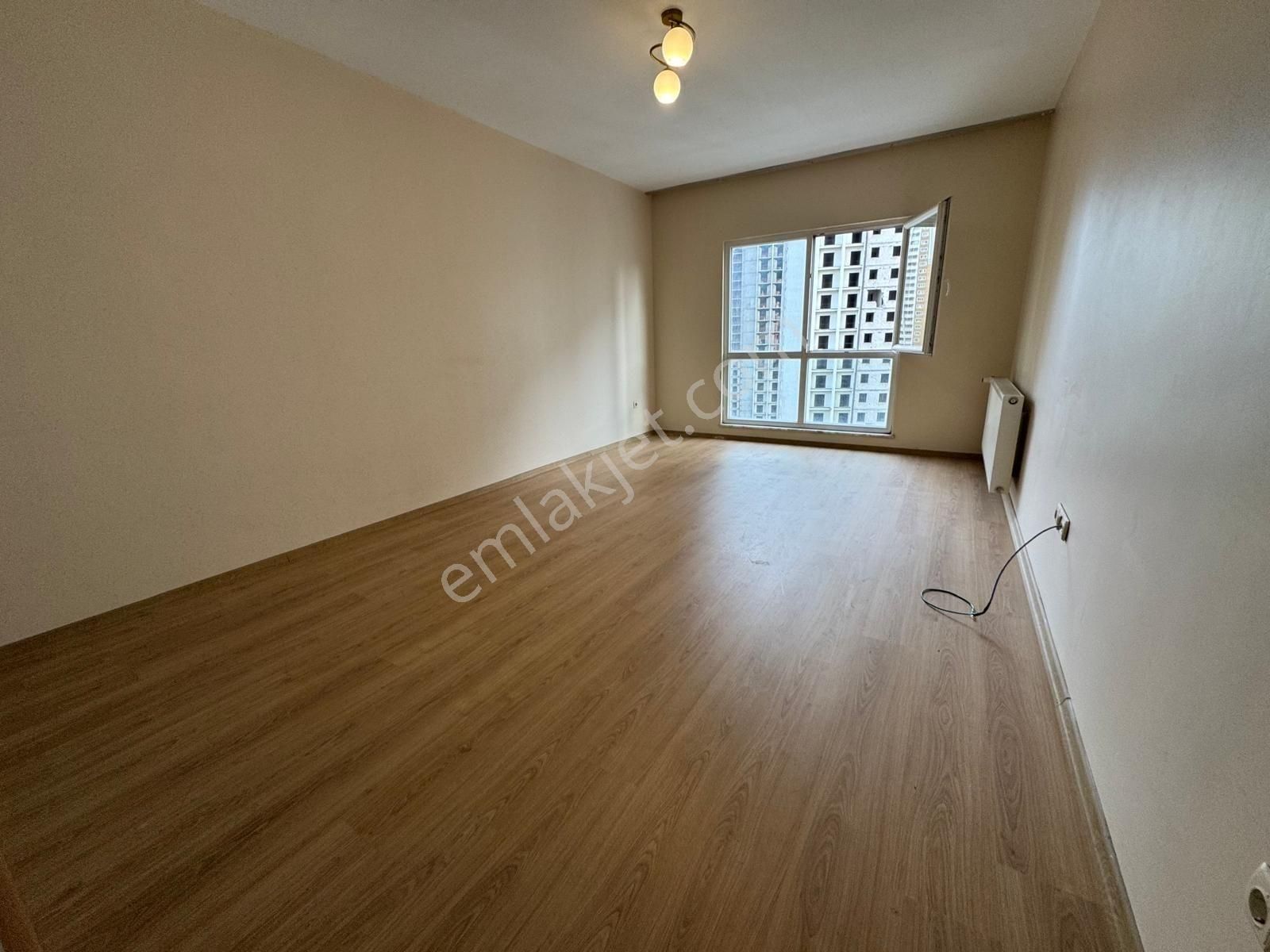 Haramidere Metrobüse Yakın Site İçi 1+1 Temiz Daire - Görsel 5