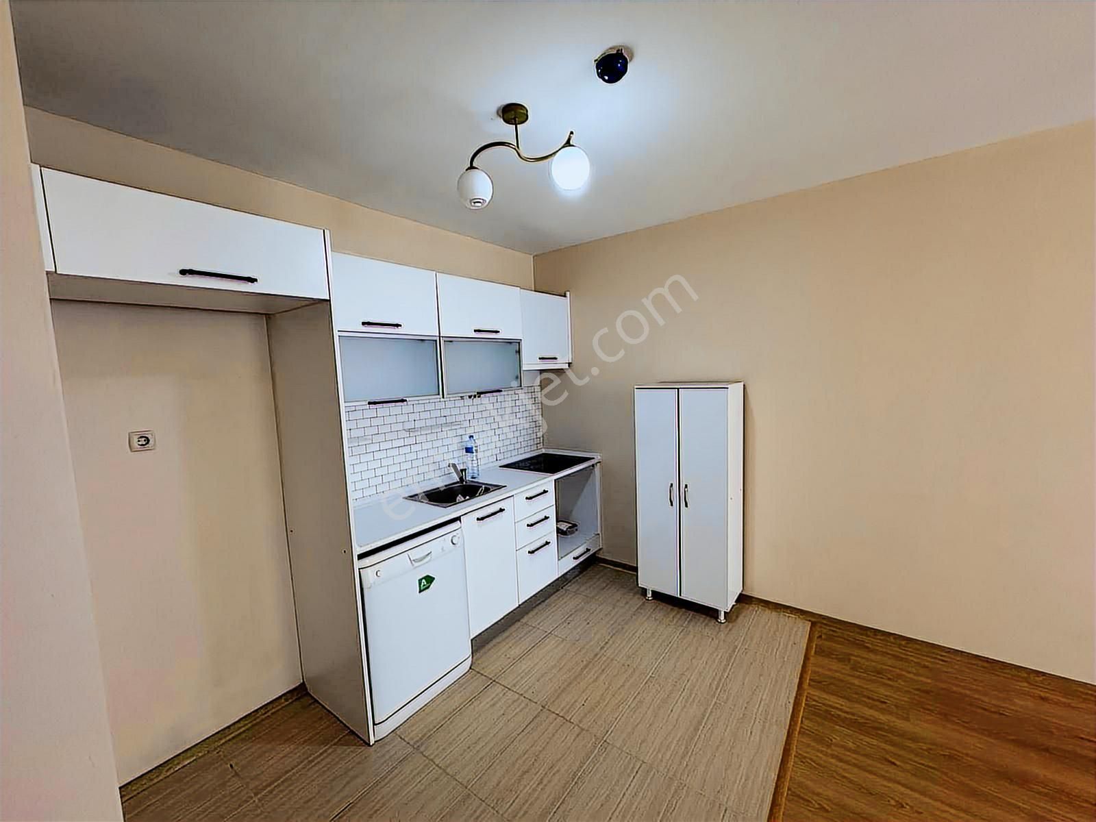 Haramidere Metrobüse Yakın Site İçi 1+1 Temiz Daire - Görsel 11