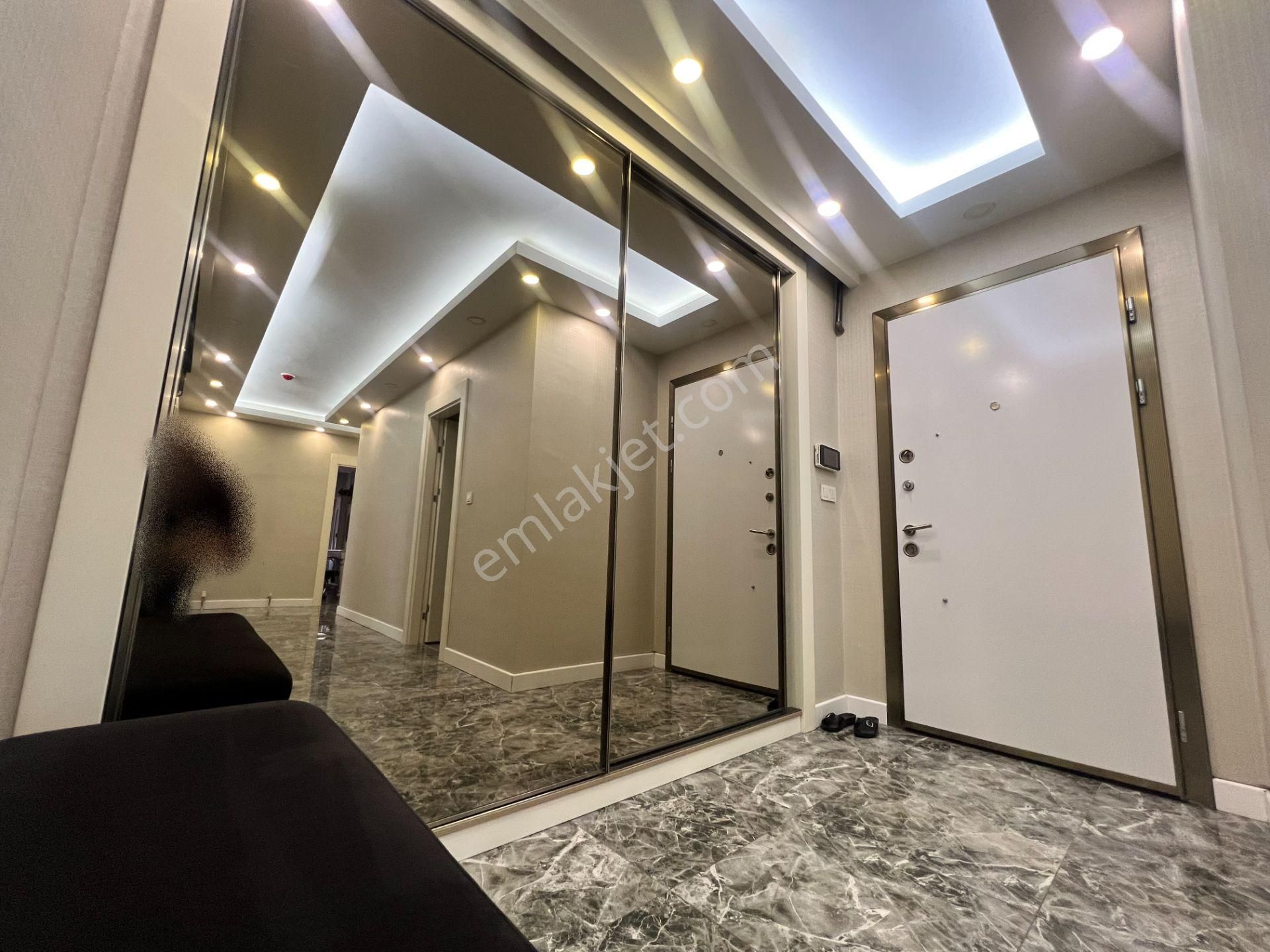 Cihandan Bölgenin Eşsiz Sitesinde 7/24 Güvenlikli Lüks 4+1 Daire - Görsel 37