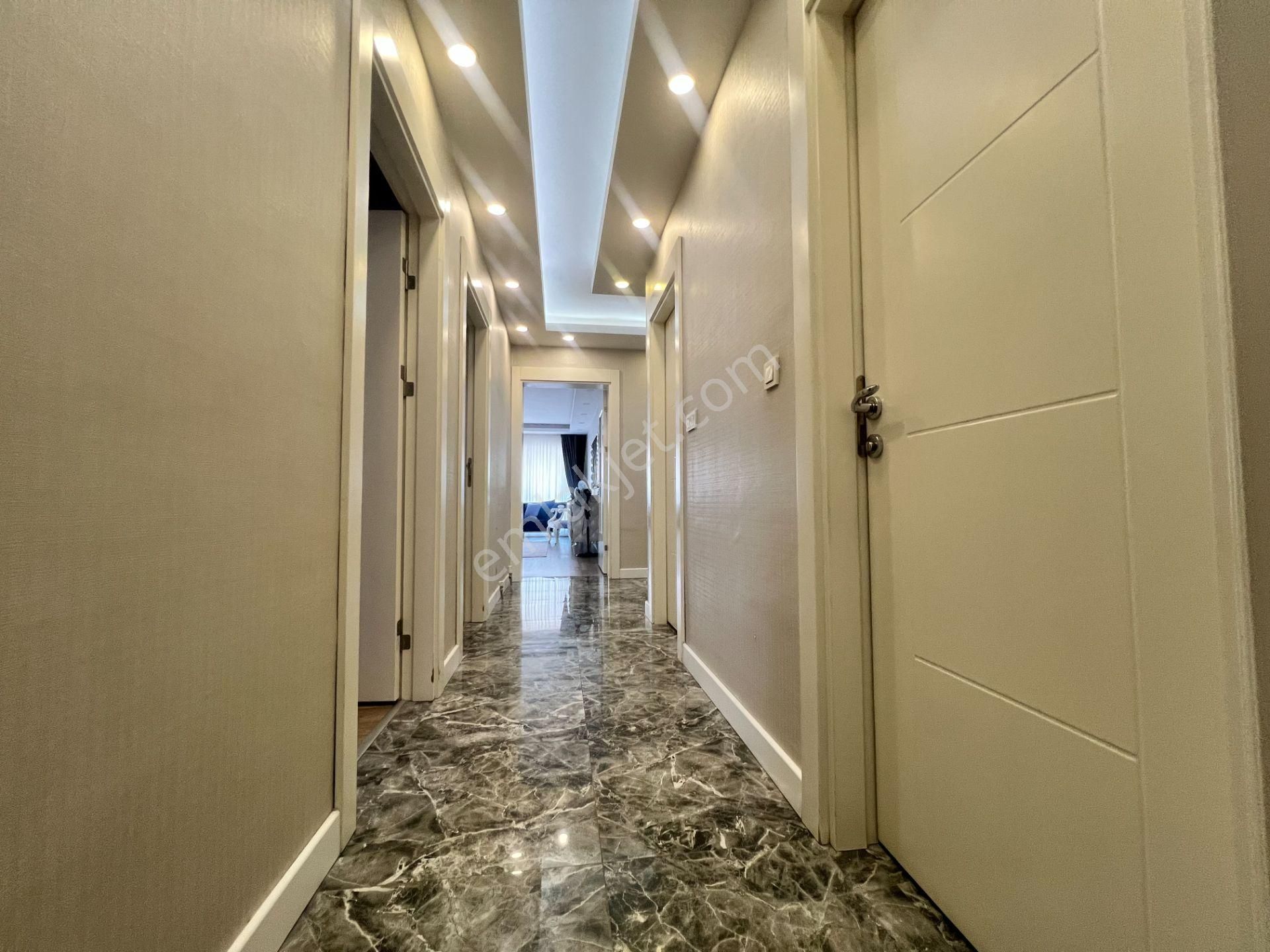 Cihandan Bölgenin Eşsiz Sitesinde 7/24 Güvenlikli Lüks 4+1 Daire - Görsel 34