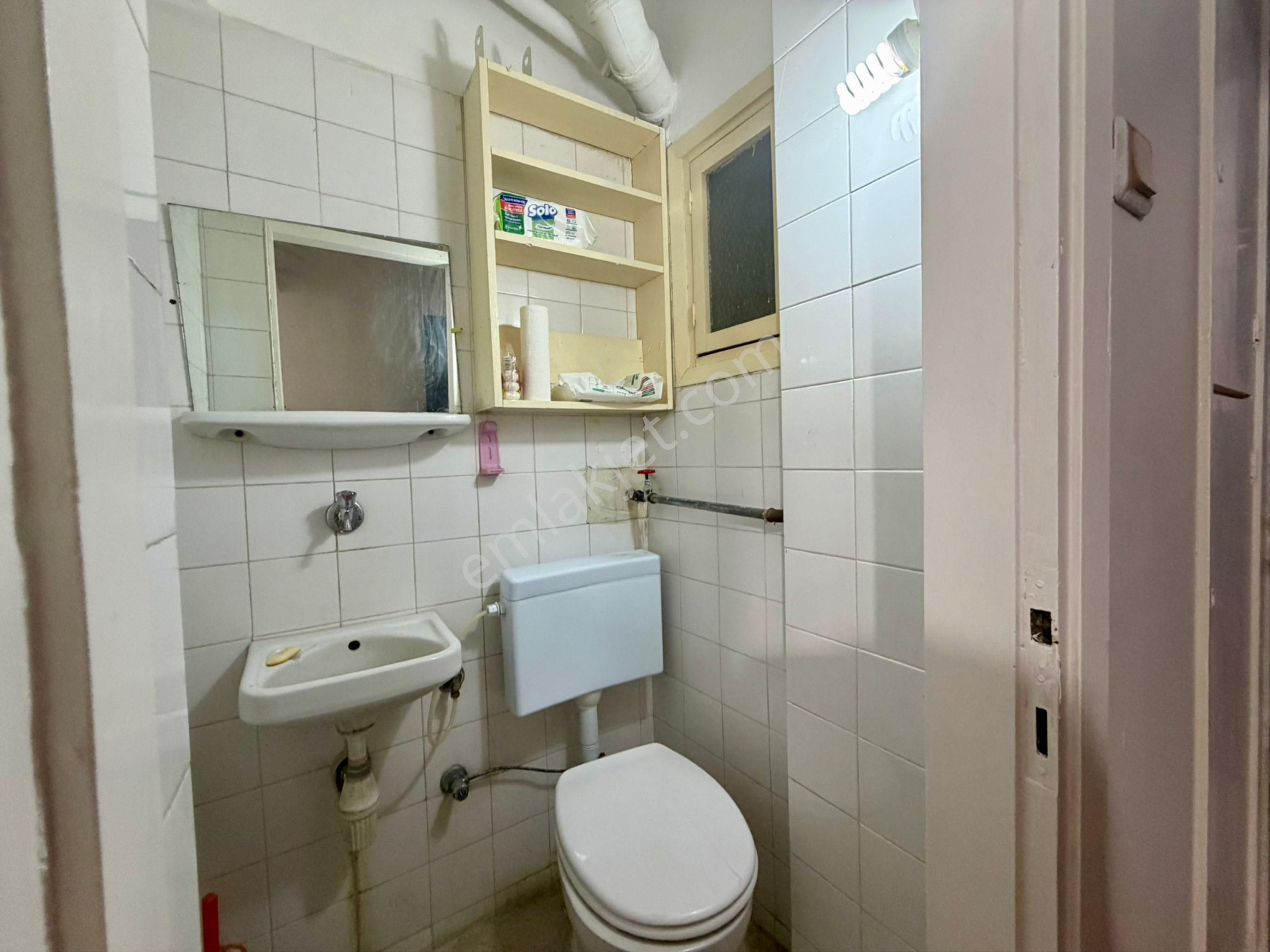 Karşıyaka Çarşı Girişinde Kiralık Ofis - Görsel 3