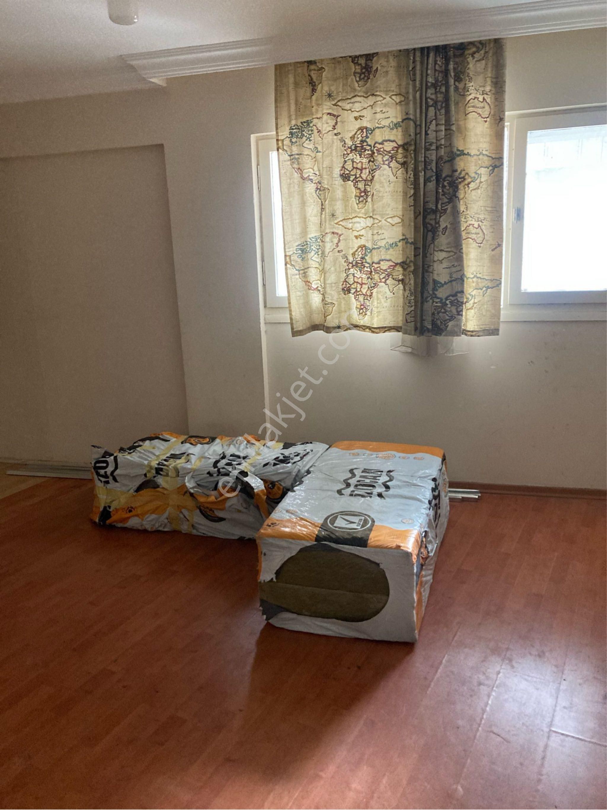Karşıyaka Çarşı Girişinde Kiralık Ofis - Görsel 6