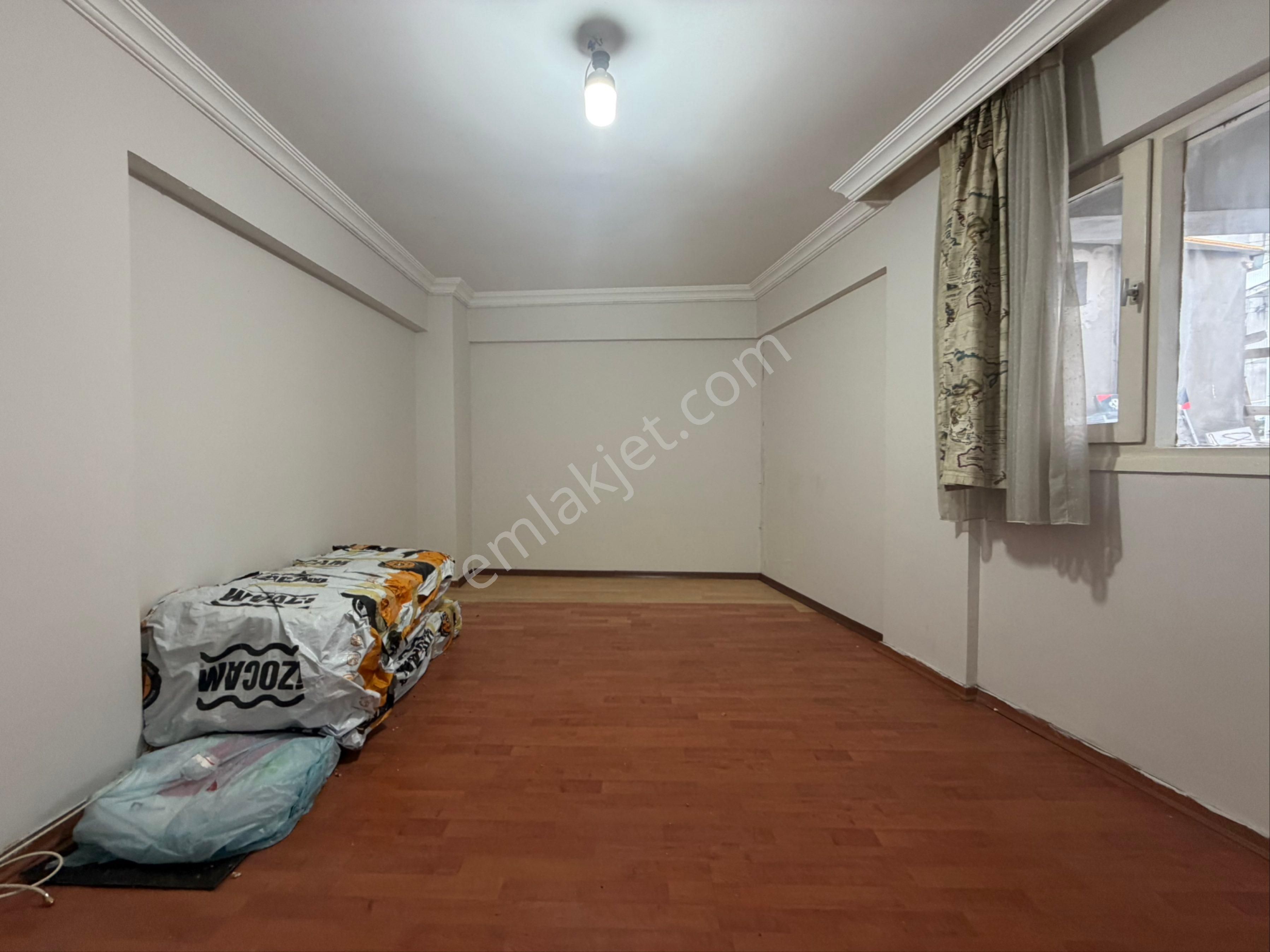 Karşıyaka Çarşı Girişinde Kiralık Ofis - Görsel 4