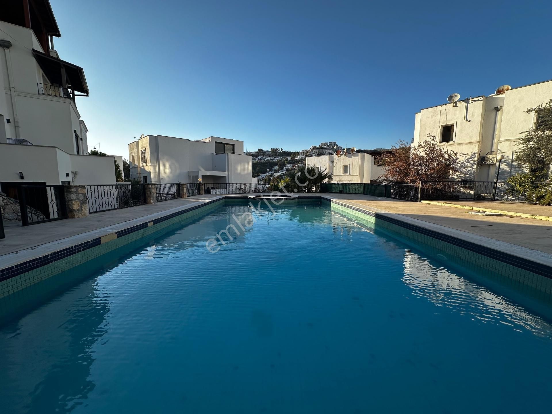 Bodrum Oasis Avm Civarı Dubleks Daire