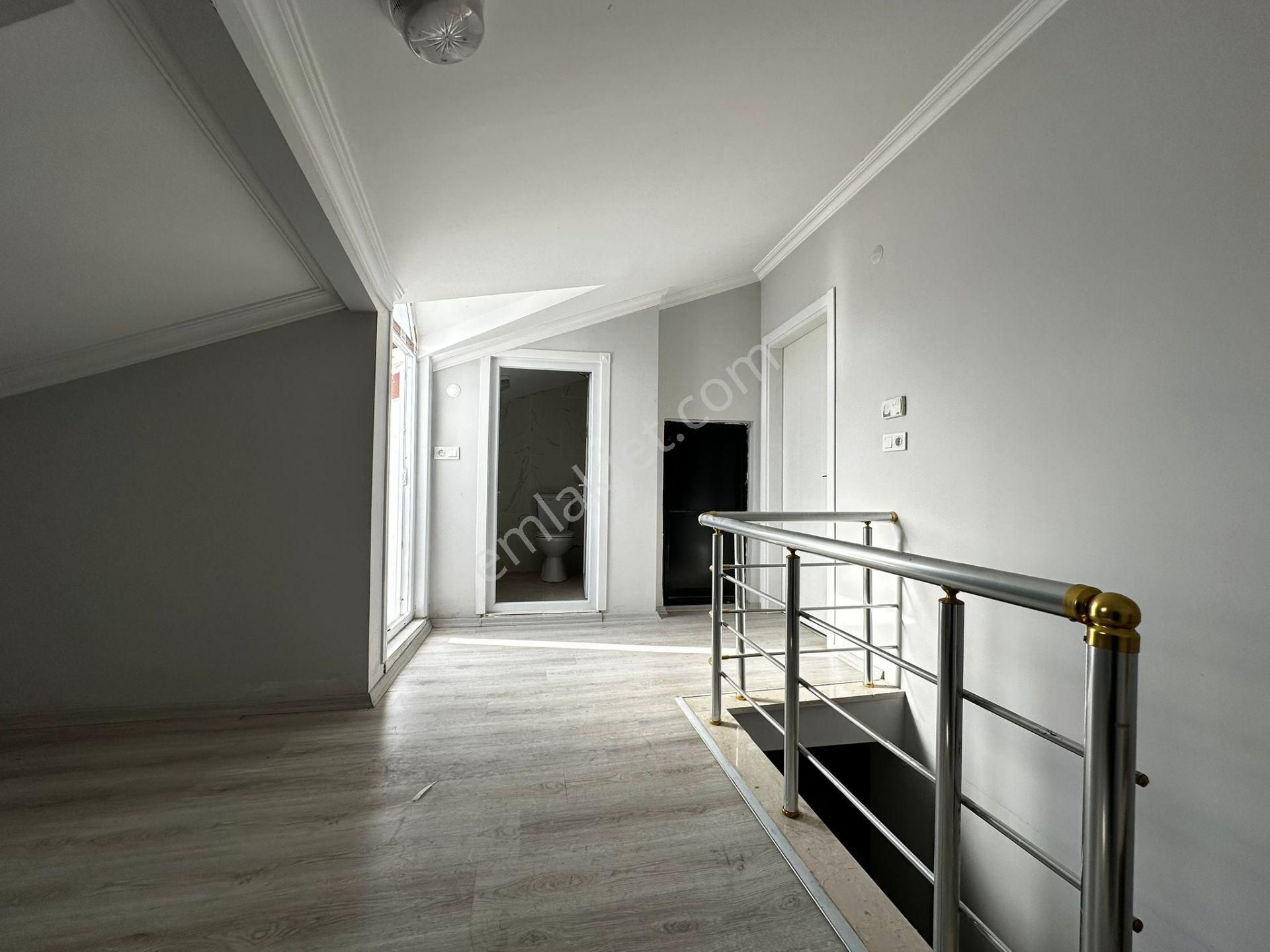 Litros'tan Bağcılar Yüzyıl Mah 3+2 Kredili 3.kat 160m2 Dublex Daire - Görsel 19