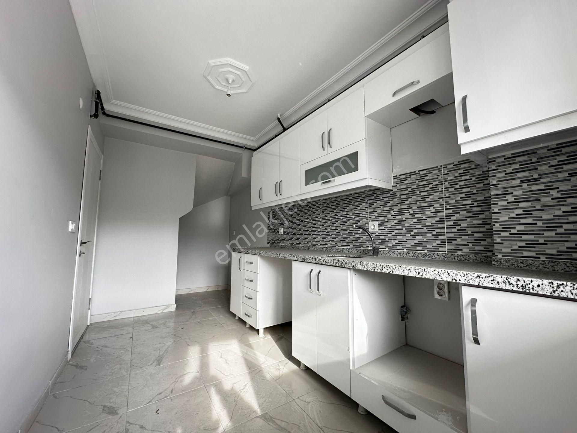 Litros'tan Bağcılar Yüzyıl Mah 3+2 Kredili 3.kat 160m2 Dublex Daire - Görsel 10