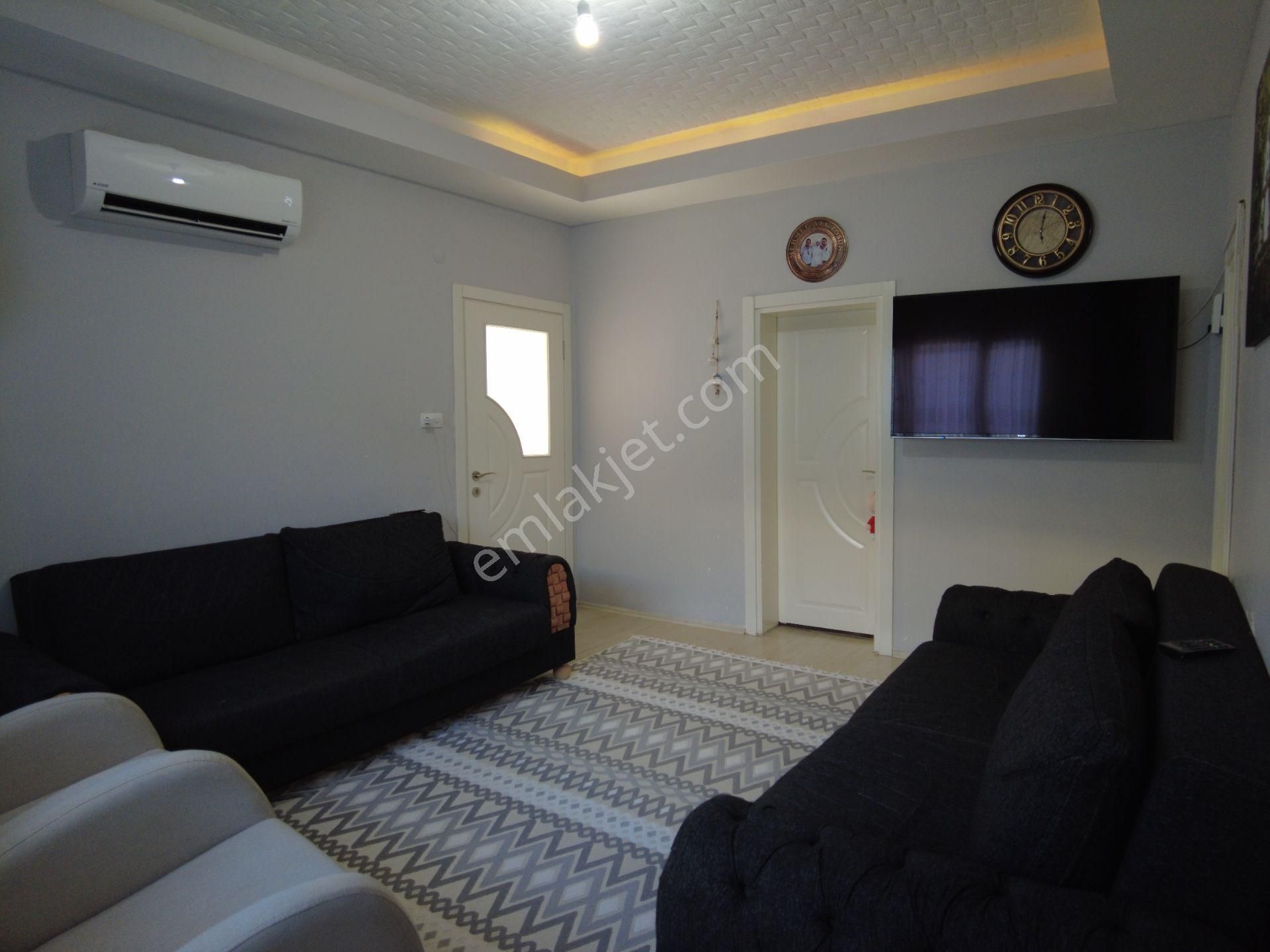 Kw Cobans'tan Bornova Satılık Müstakil, Teraslı Bina, Kat Bahçeli + Dükkan! - Görsel 4