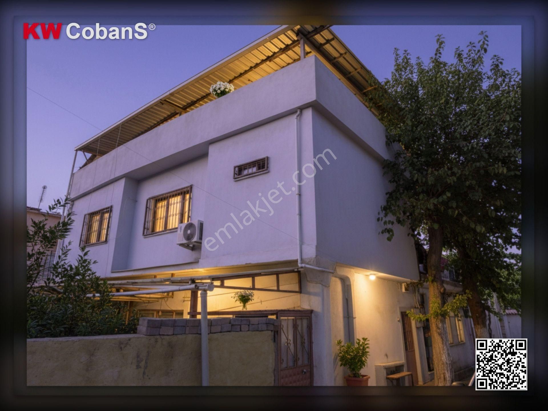 Kw Cobans'tan Bornova Satılık Müstakil, Teraslı Bina, Kat Bahçeli + Dükkan!