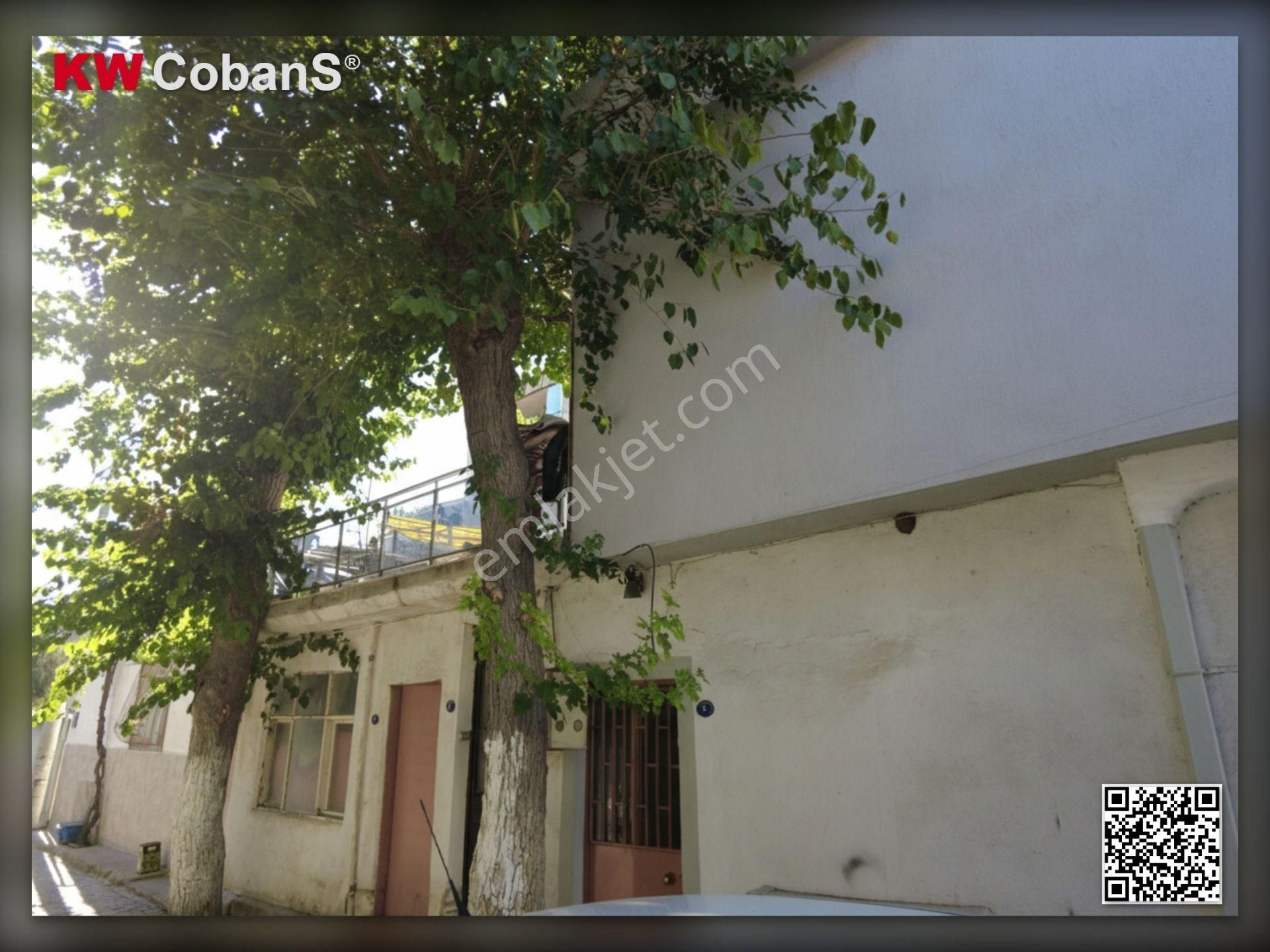 Kw Cobans'tan Bornova Satılık Müstakil, Teraslı Bina, Kat Bahçeli + Dükkan! - Görsel 10