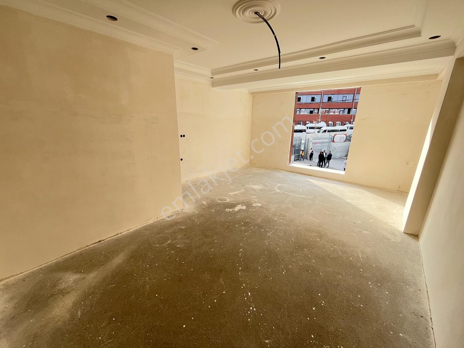 Has Seba'da Tevfikbeyde 2+1 Sıfır Asansörlü Caddeye Yakın 1.kat - Görsel 4