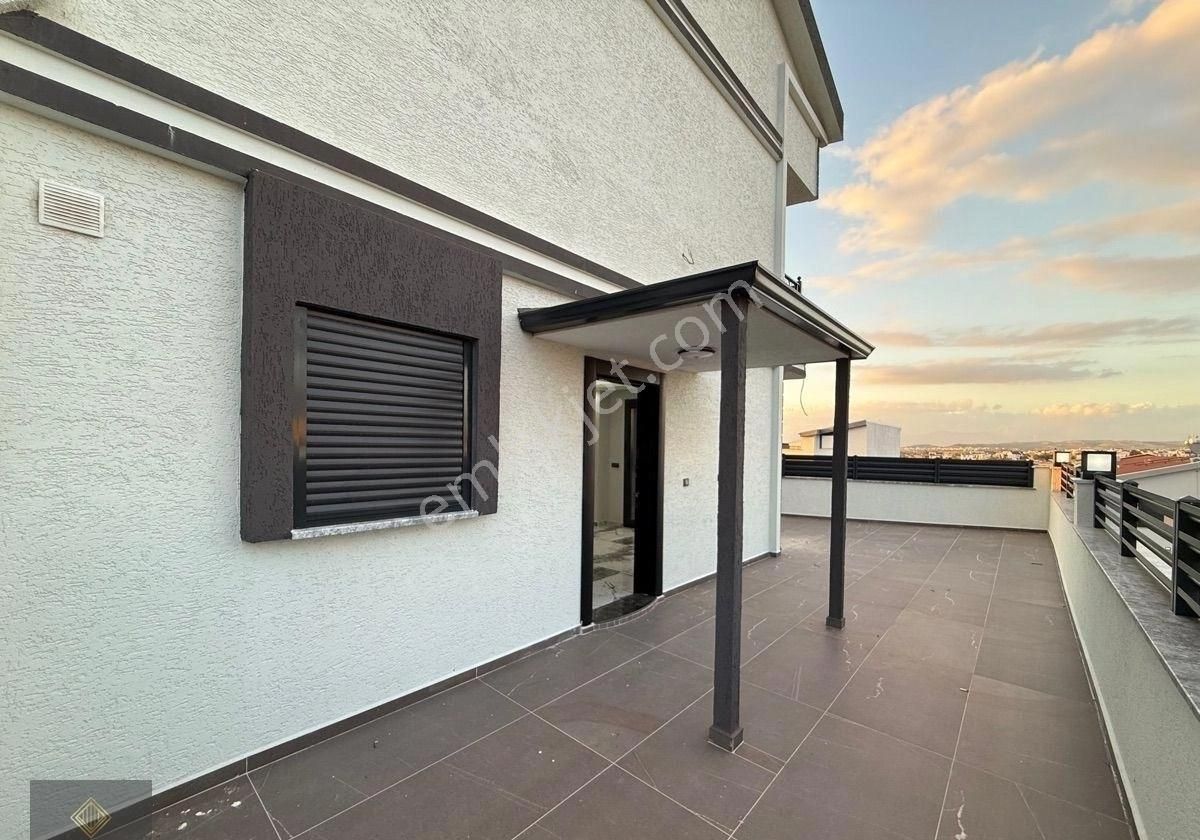 Didim’de Satılık 3+1 Müstakil Bahçeli Müstakil Girişli Ön Cephe Lüks Villa Fırsatı Önü Komple Açık - Görsel 17