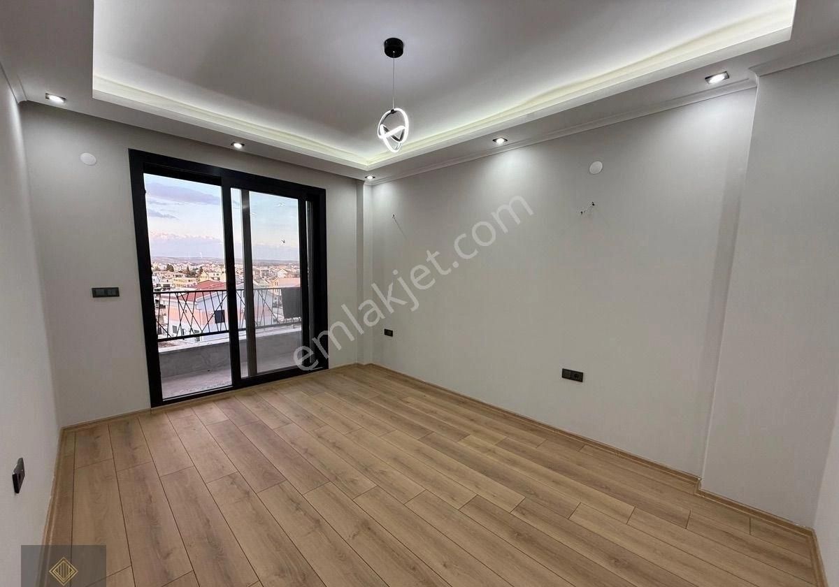 Didim’de Satılık 3+1 Müstakil Bahçeli Müstakil Girişli Ön Cephe Lüks Villa Fırsatı Önü Komple Açık - Görsel 9