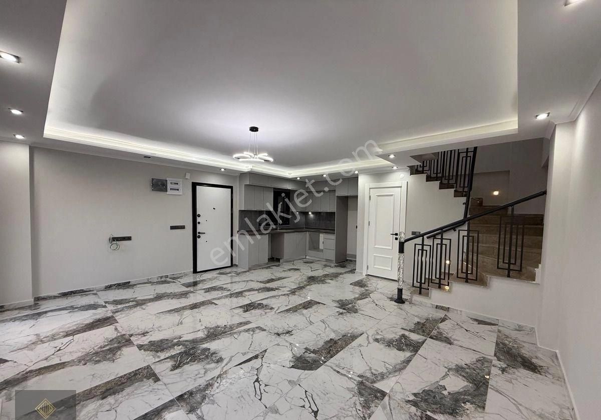 Didim’de Satılık 3+1 Müstakil Bahçeli Müstakil Girişli Ön Cephe Lüks Villa Fırsatı Önü Komple Açık - Görsel 24