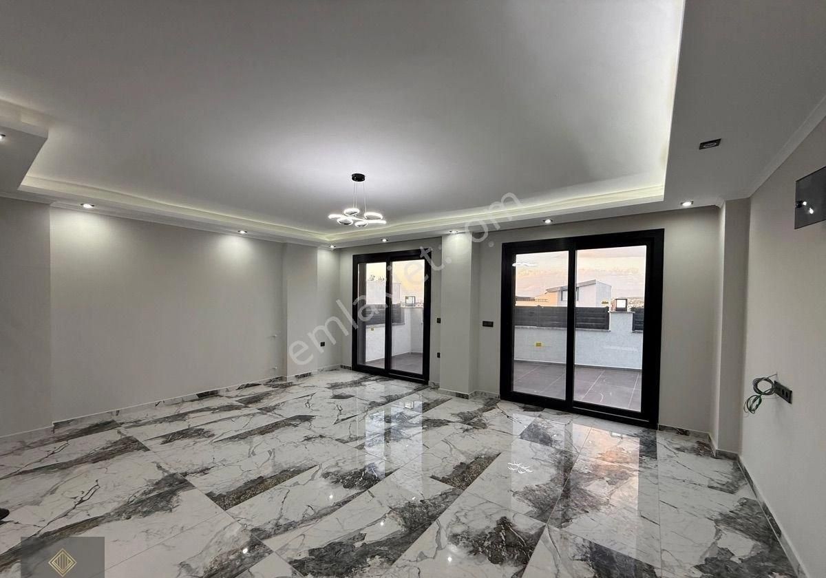 Didim’de Satılık 3+1 Müstakil Bahçeli Müstakil Girişli Ön Cephe Lüks Villa Fırsatı Önü Komple Açık - Görsel 4