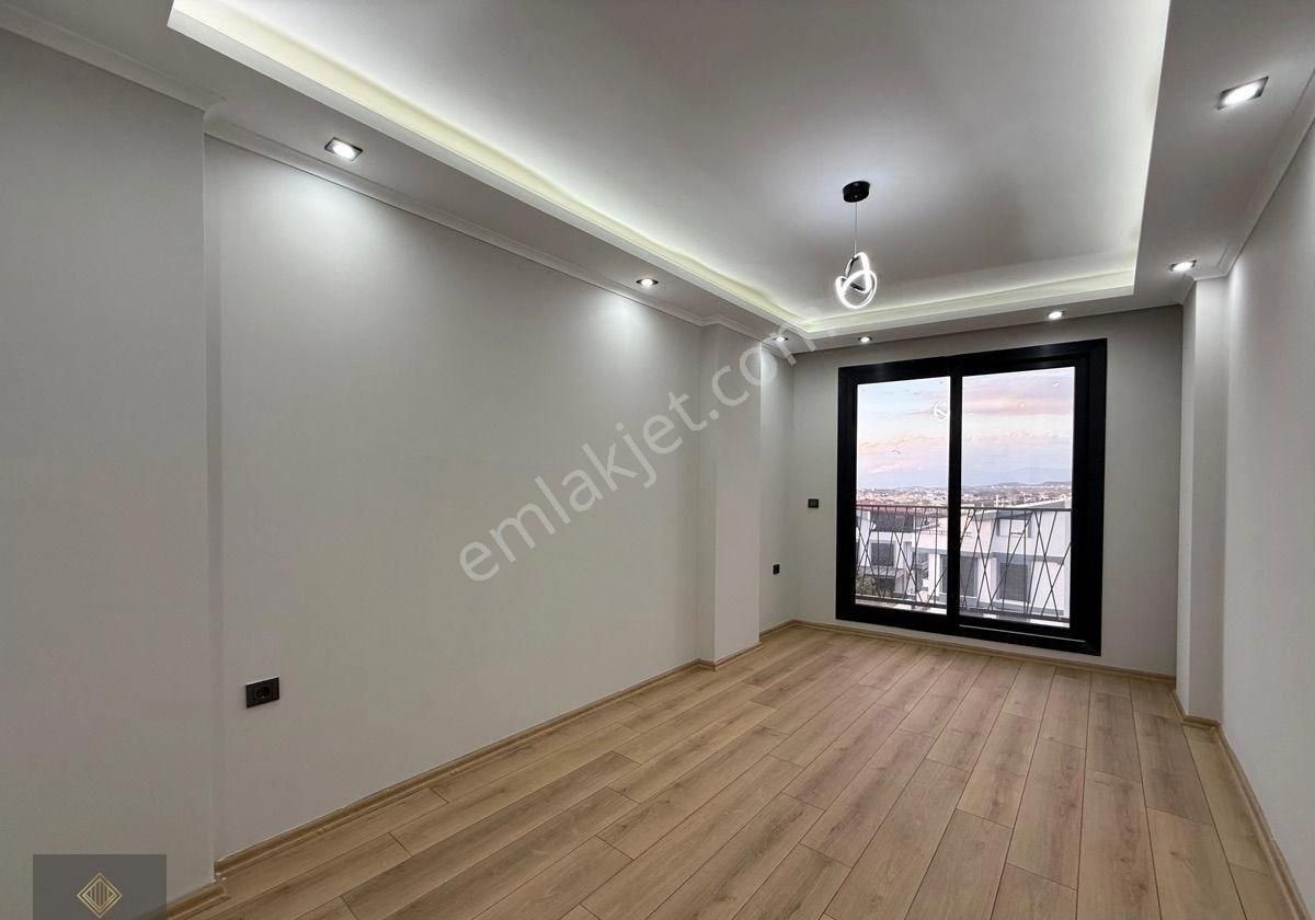 Didim’de Satılık 3+1 Müstakil Bahçeli Müstakil Girişli Ön Cephe Lüks Villa Fırsatı Önü Komple Açık - Görsel 11