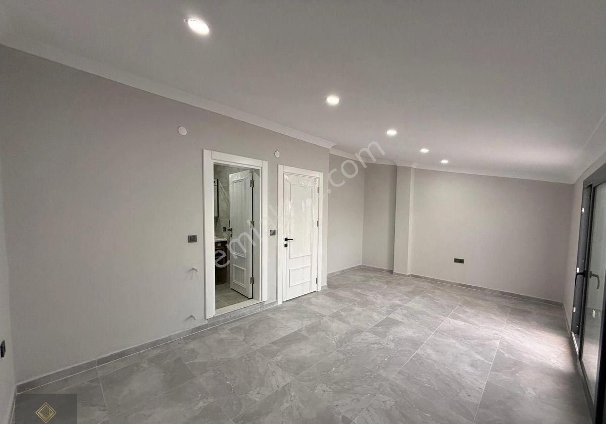 Didim’de Satılık 3+1 Müstakil Bahçeli Müstakil Girişli Ön Cephe Lüks Villa Fırsatı Önü Komple Açık - Görsel 13