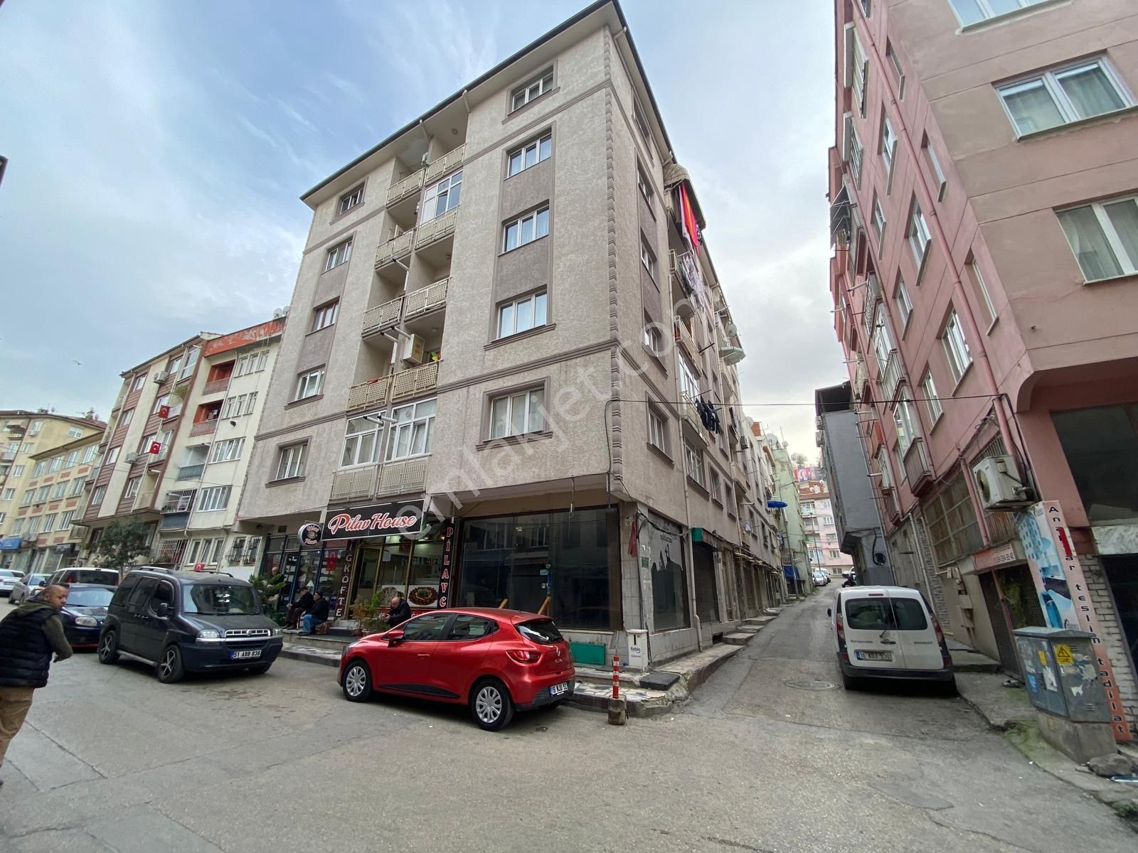 Osmangazi Şehreküstü’ne 5dk. Mesafede Asansörlü Otoparklı Daire