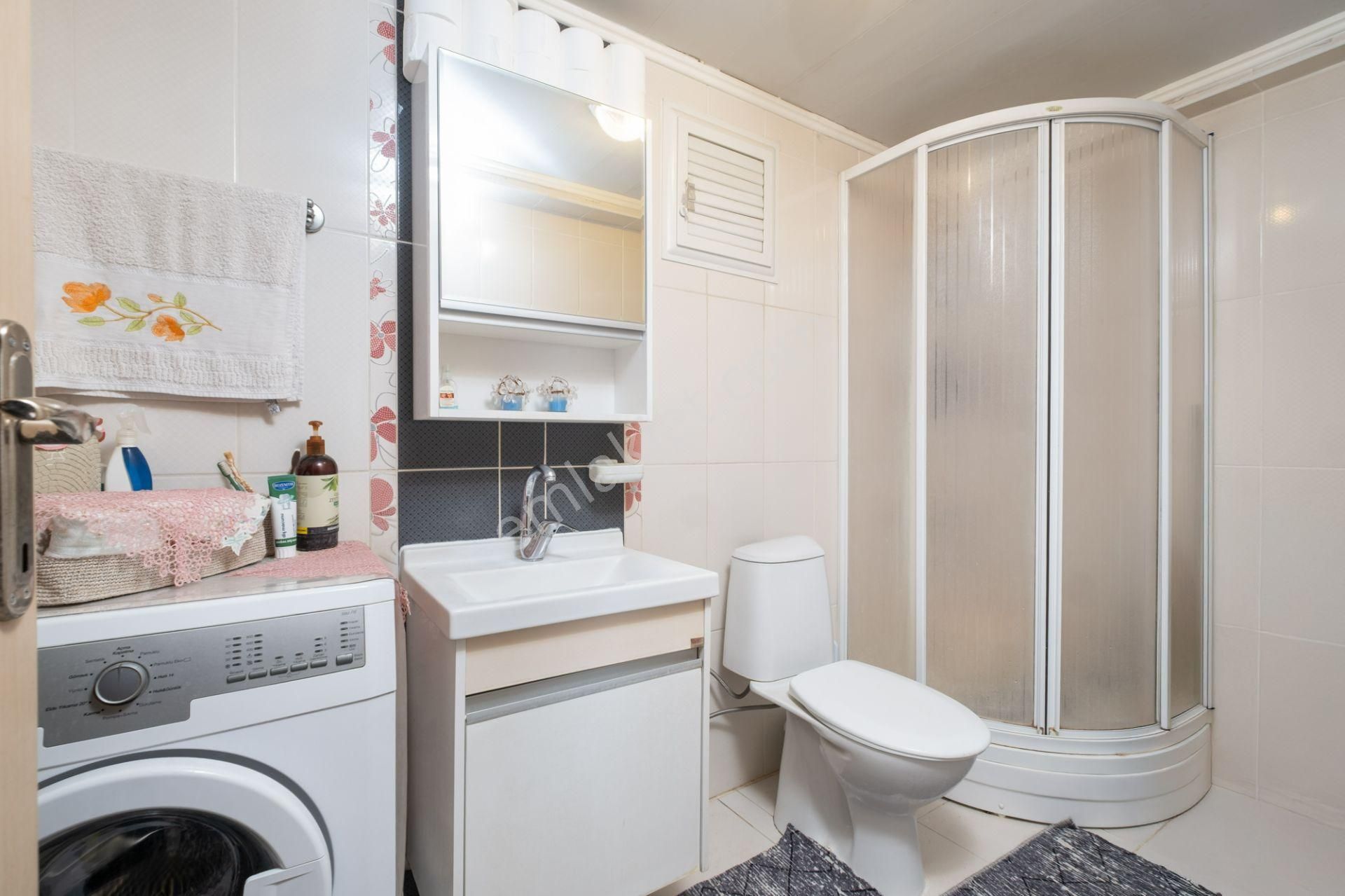Remax Area'dan Bostancı Etap 15'te Satılık 2+1 Daire - Görsel 32