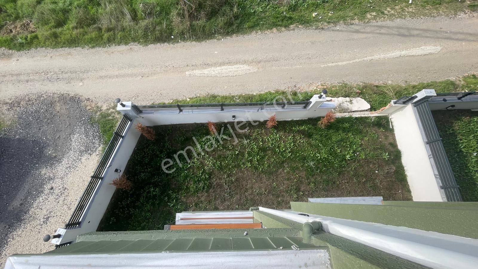 Yeniçiftlik'de Deniz Manzaralı Merkezi Konum 4+1 Lüx Villa - Görsel 8