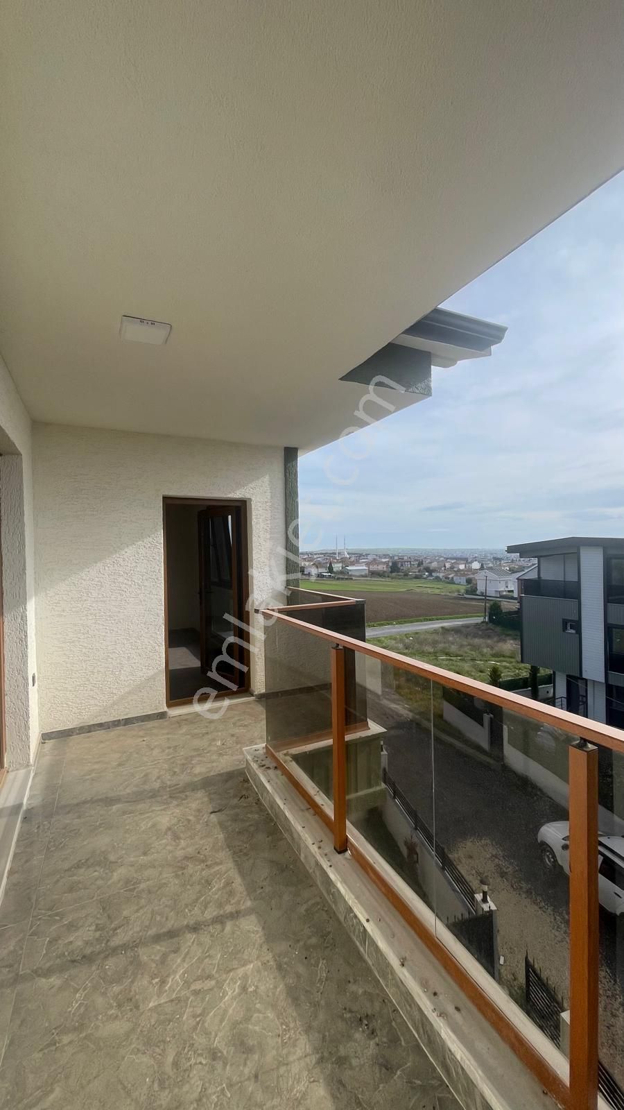 Yeniçiftlik'de Deniz Manzaralı Merkezi Konum 4+1 Lüx Villa - Görsel 10