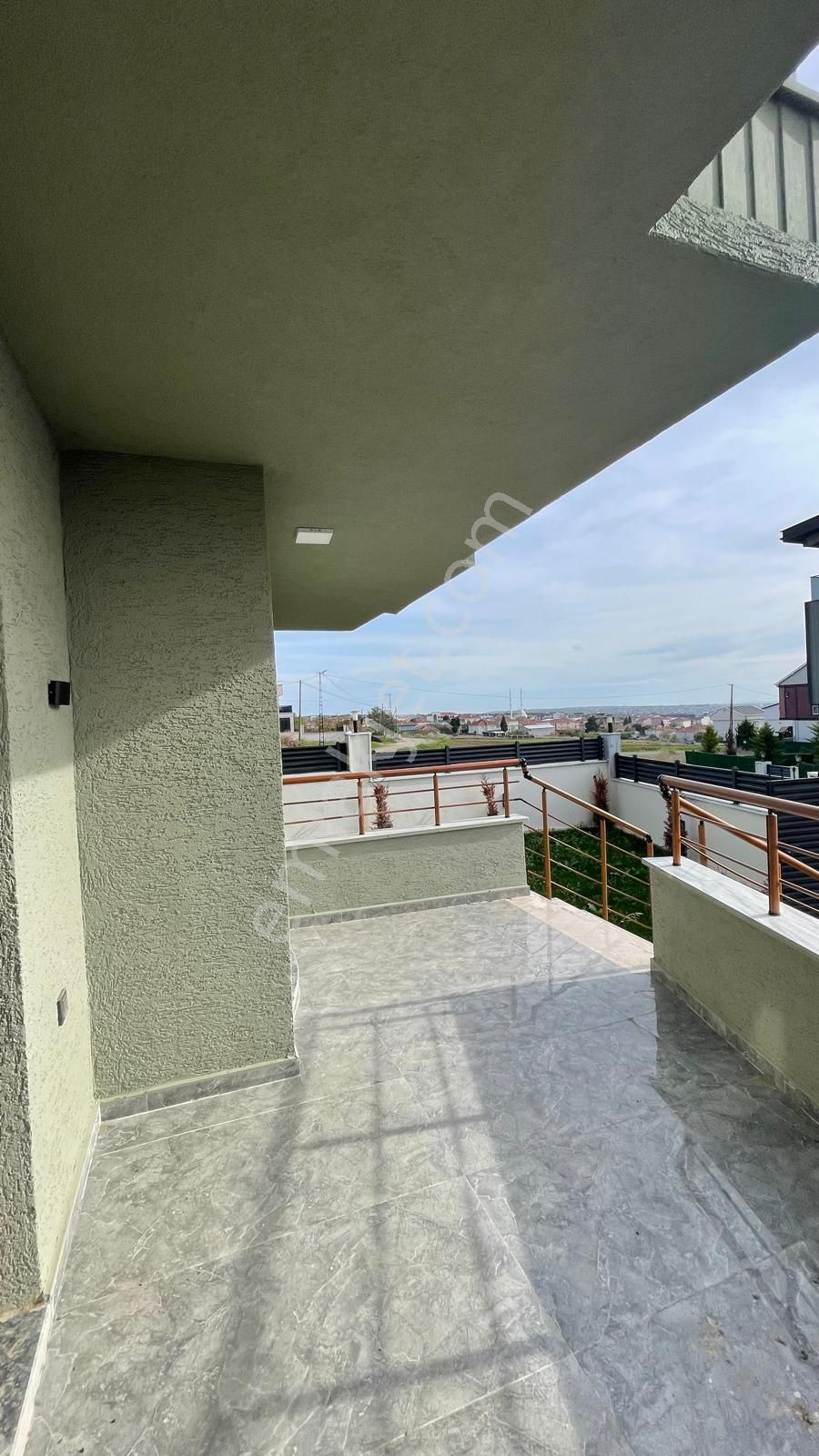 Yeniçiftlik'de Deniz Manzaralı Merkezi Konum 4+1 Lüx Villa - Görsel 29