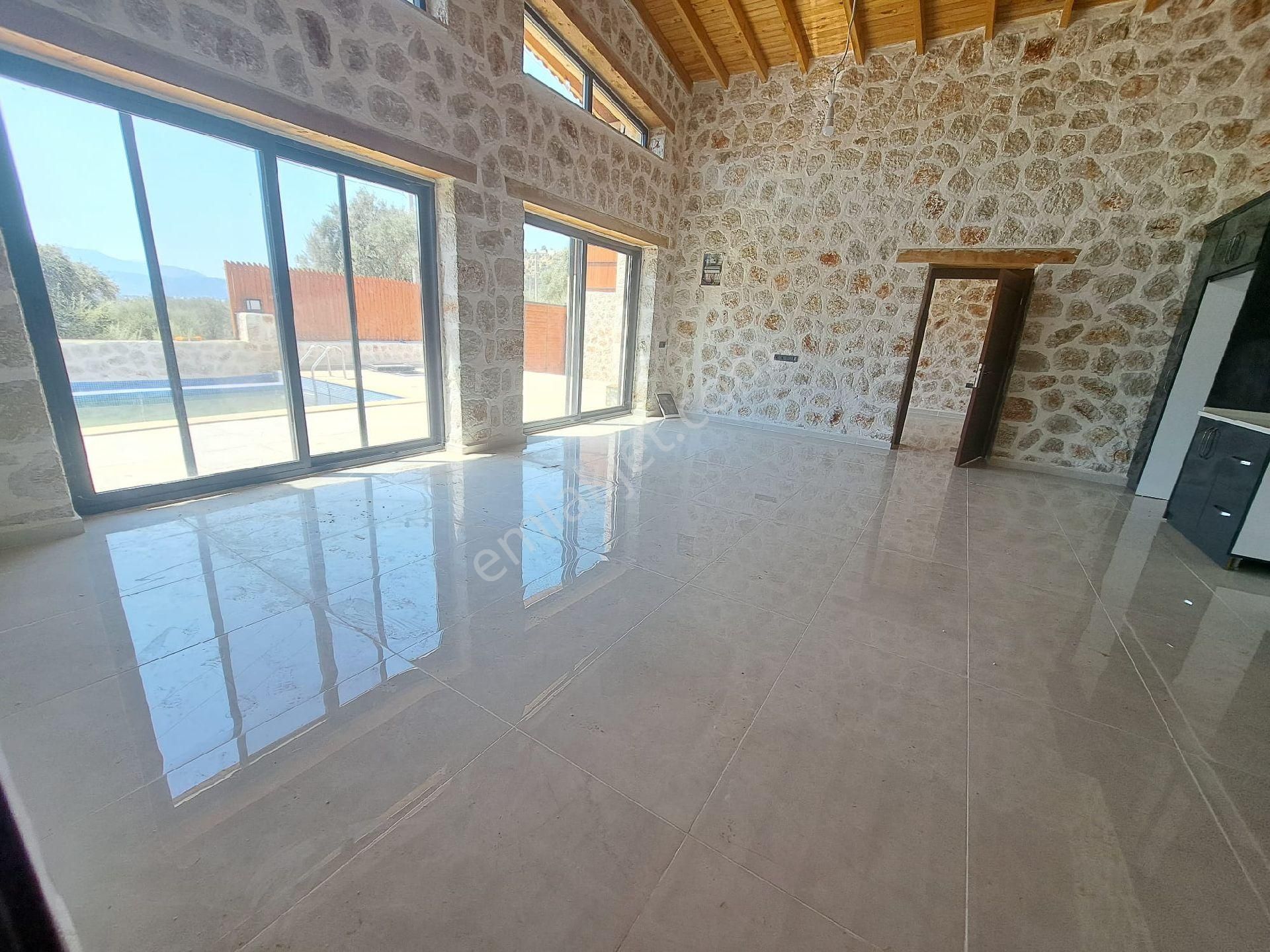 Falcon Dan Çayköy De 2000 - Görsel 23