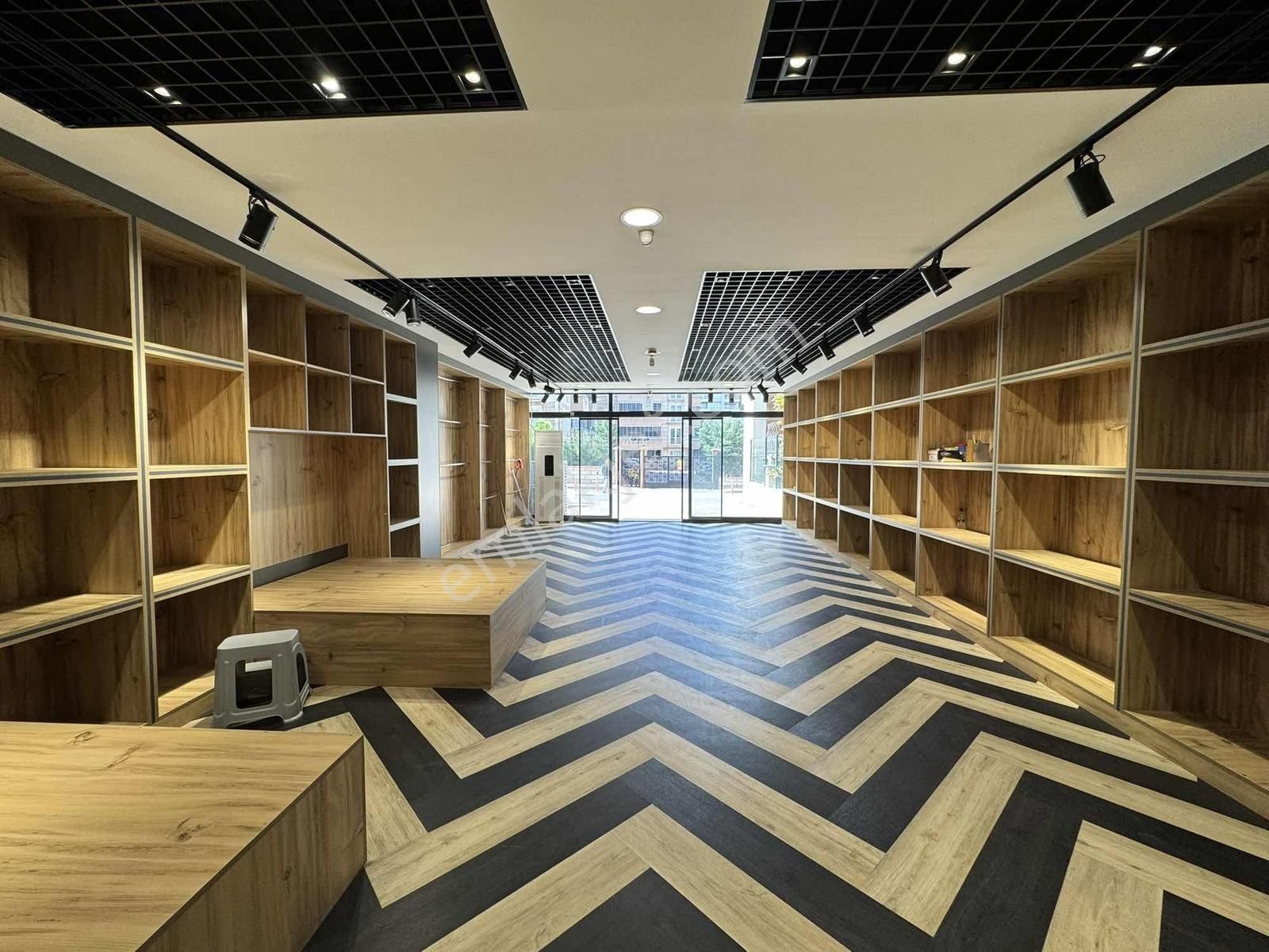 Kristal K2 Pera Gayrimenkul Kiralık 250 M2 Tasarım Mağaza Dükkan - Görsel 6