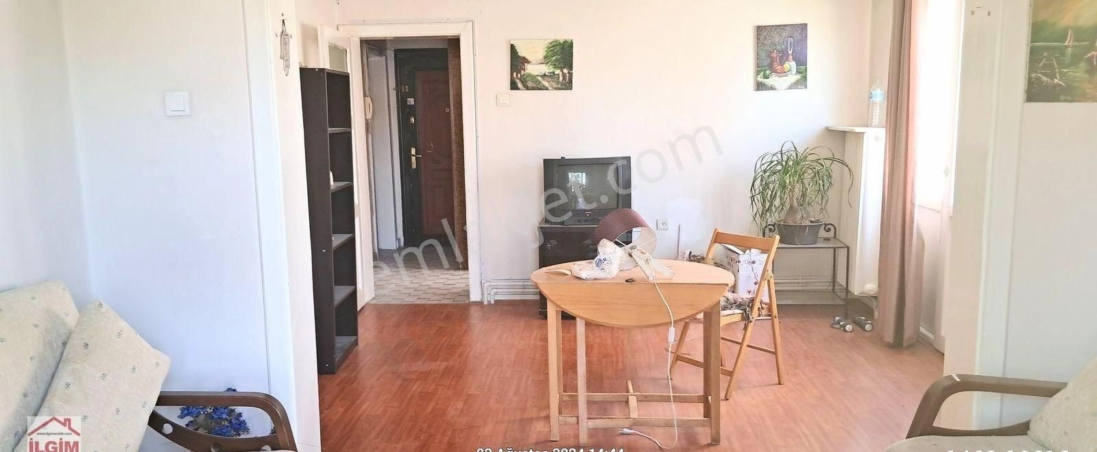 Gop Nenehatun Caddesinde 2+1 Kombili Kiralık Daire - Görsel 8