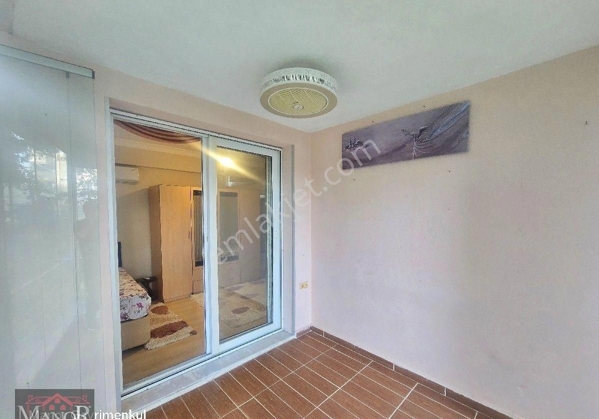 Kuşadası Merkezde 1+1 Eşyalı Havuzlu Sitede Satılık Bahçe Katı Daire - Görsel 7