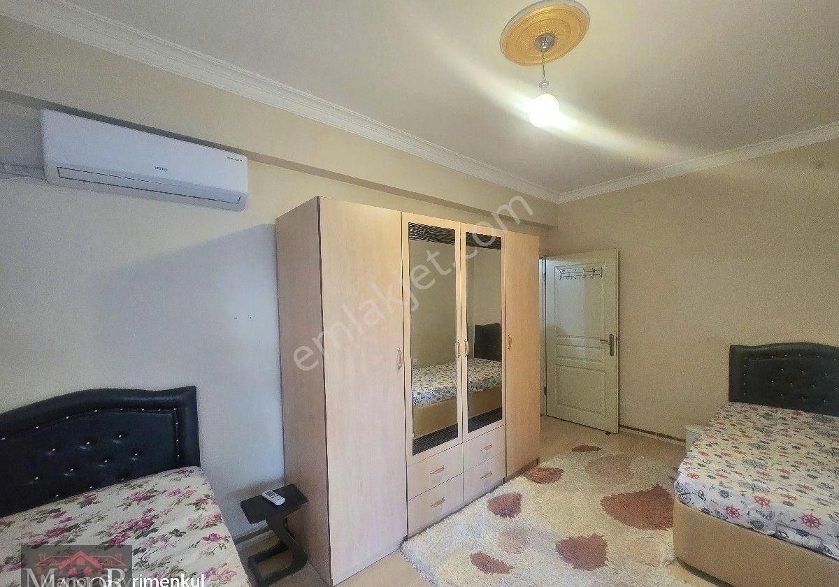 Kuşadası Merkezde 1+1 Eşyalı Havuzlu Sitede Satılık Bahçe Katı Daire - Görsel 5